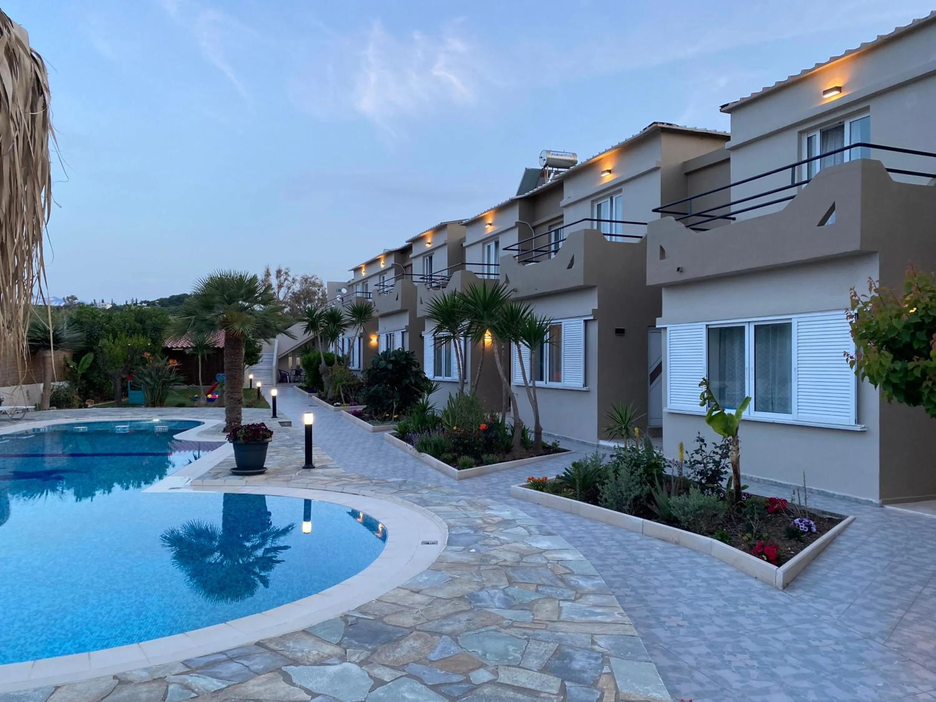 Swimming pool in Secret Garden Hotel