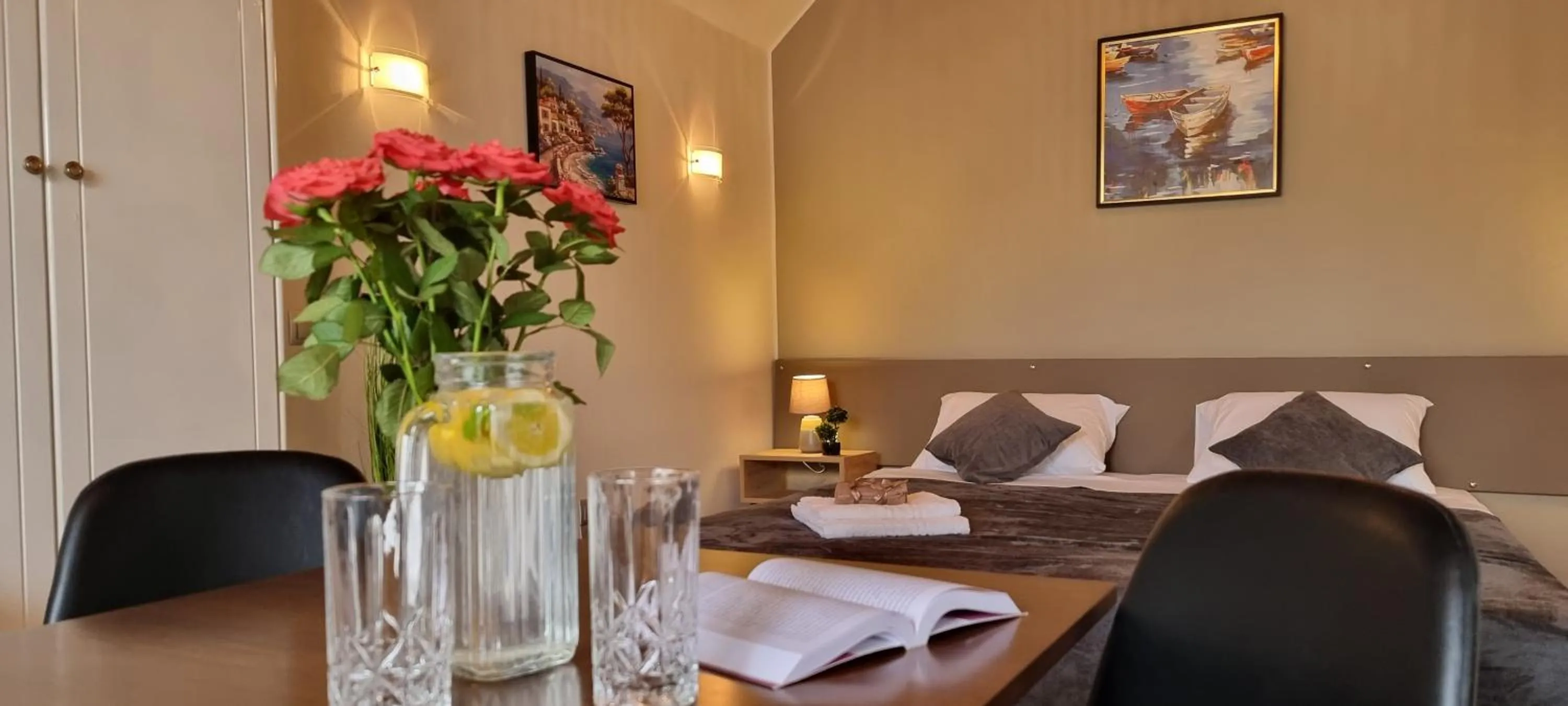 Photo of the whole room in Secret Garden Hotel