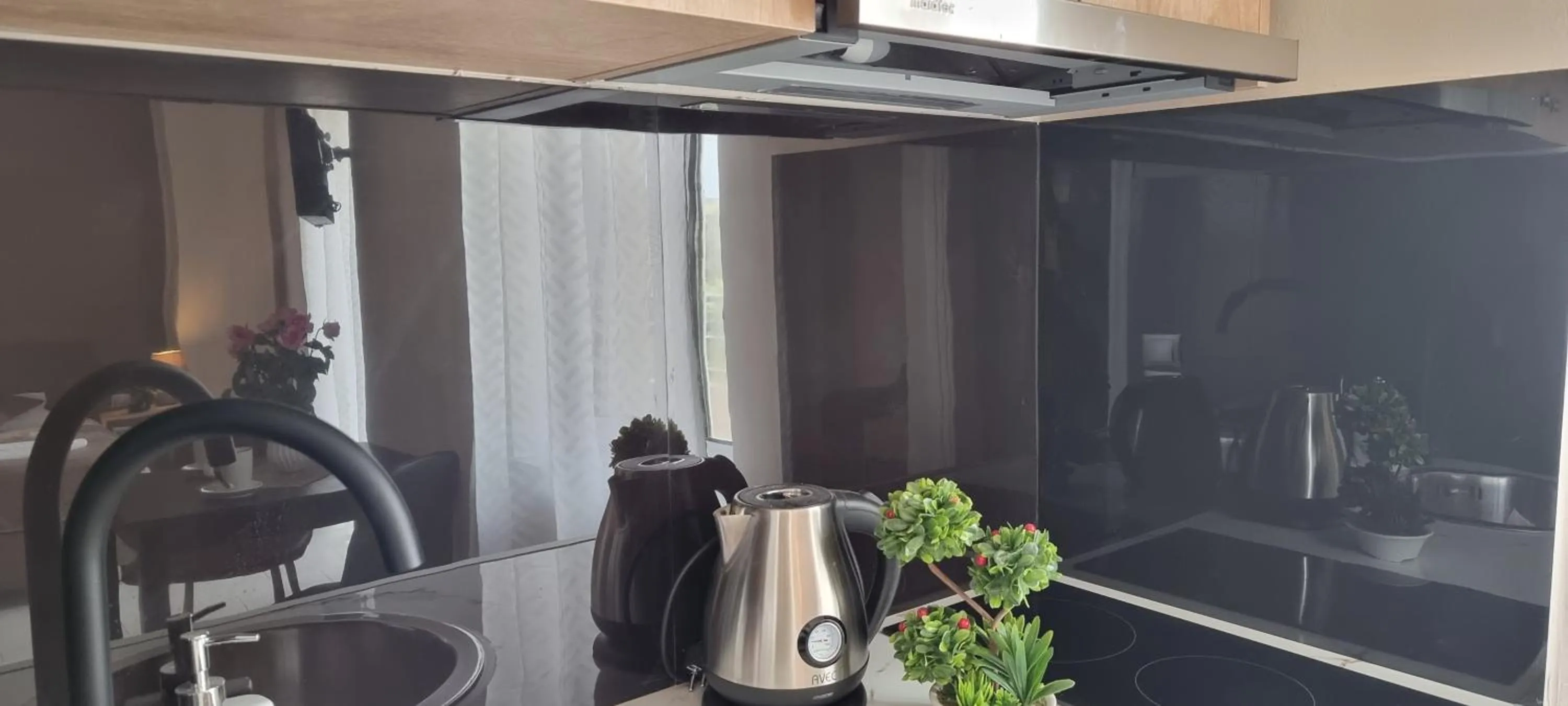 Coffee/tea facilities in Secret Garden Hotel