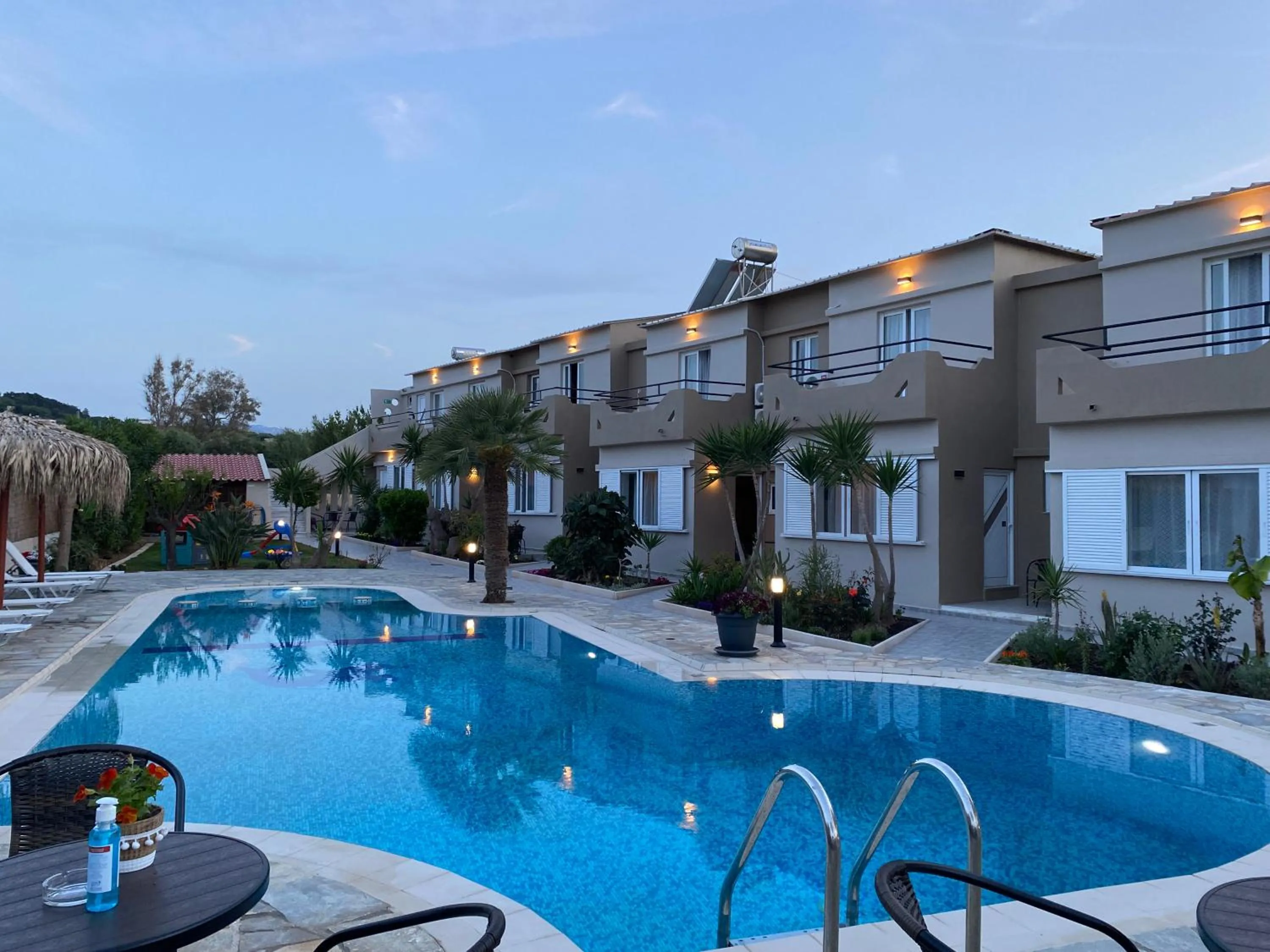 Swimming pool in Secret Garden Hotel