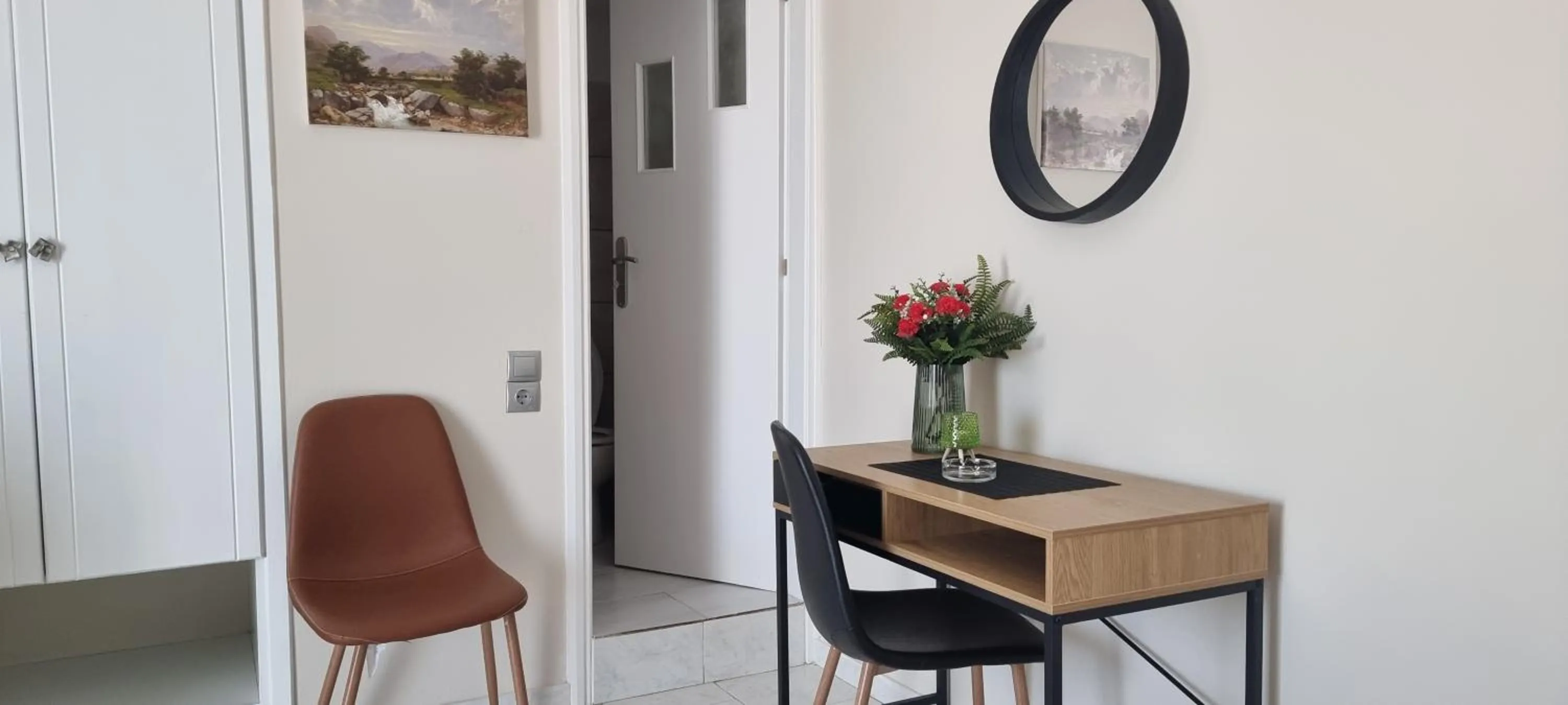 Photo of the whole room in Secret Garden Hotel