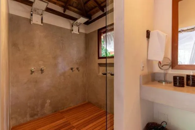 Bathroom in DA GRAÇA HOTEL