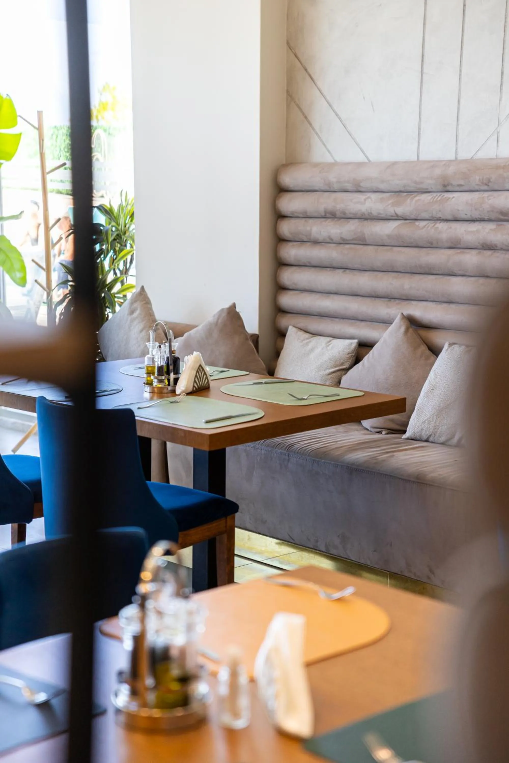 Restaurant/places to eat in AMR Hotel - Durres