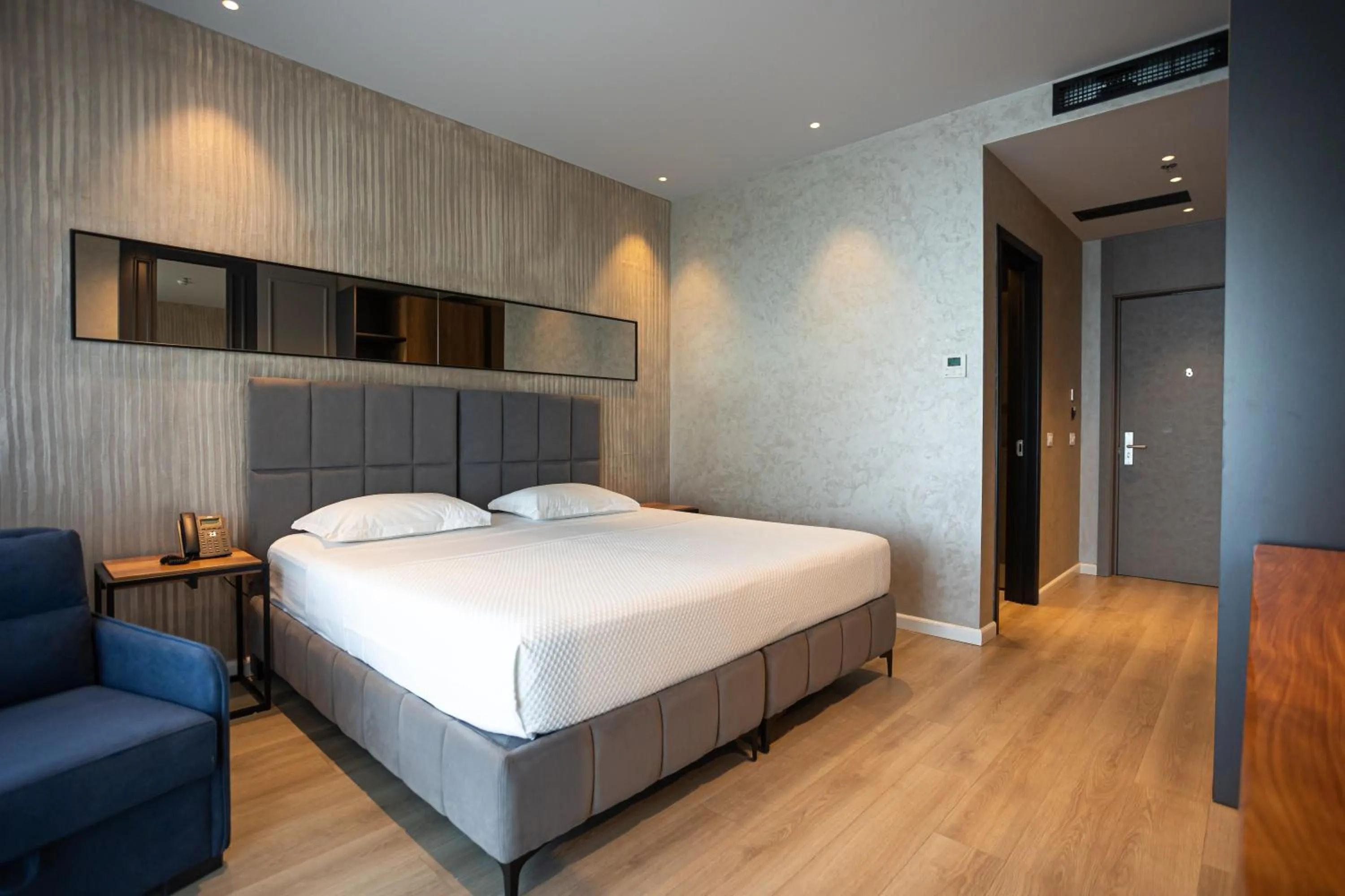 Bedroom, Bed in AMR Hotel - Durres