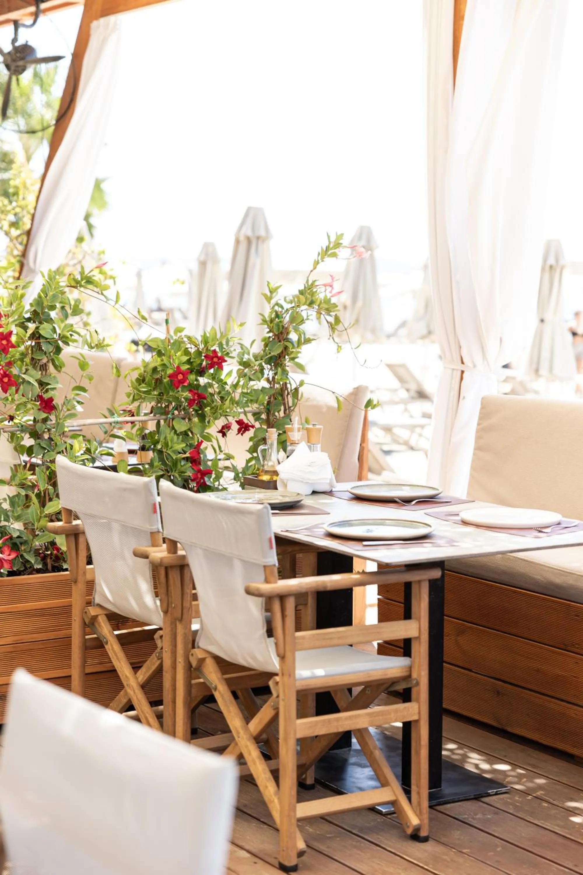 Restaurant/places to eat in AMR Hotel - Durres