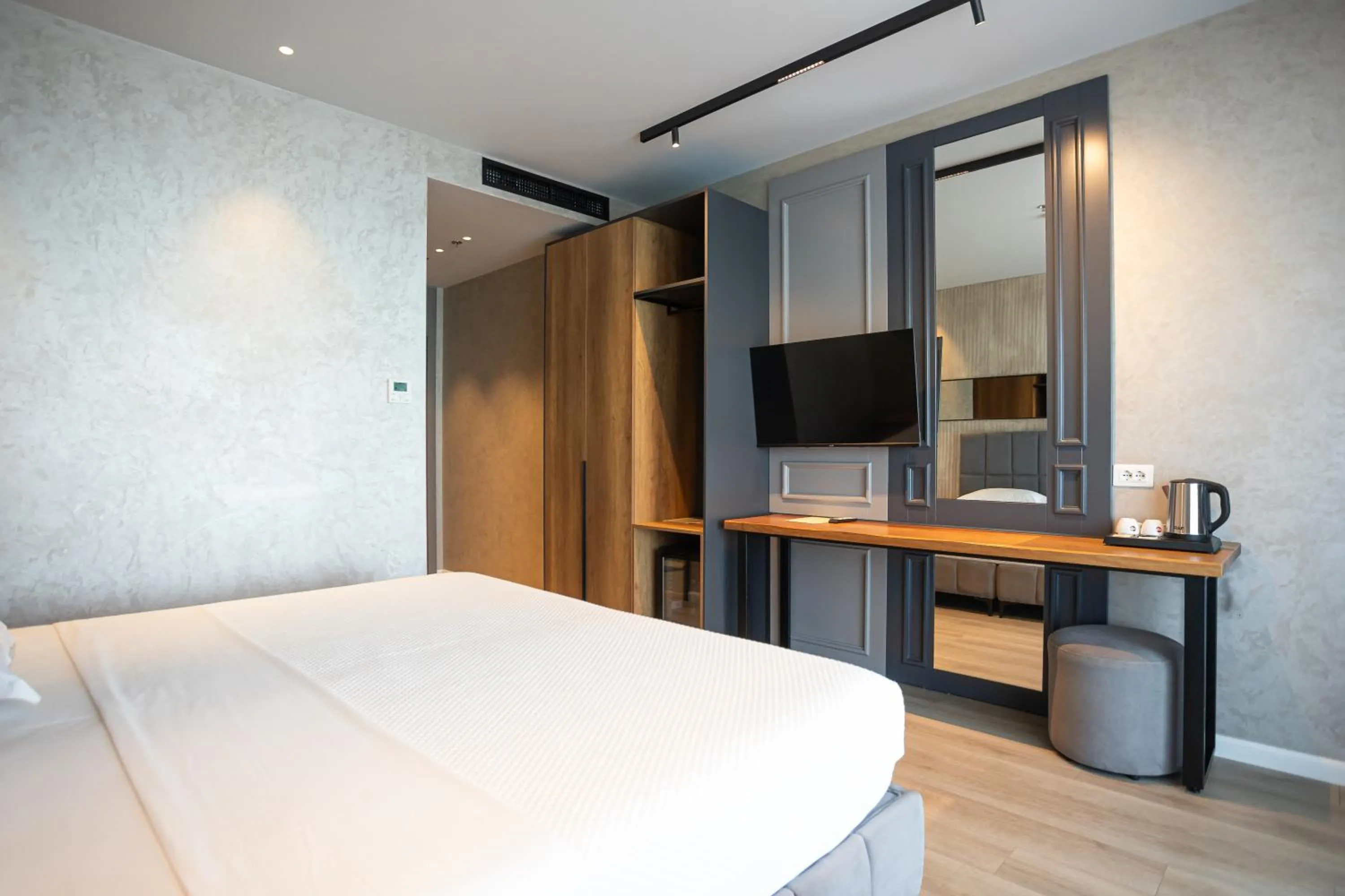 Bedroom, Bed in AMR Hotel - Durres