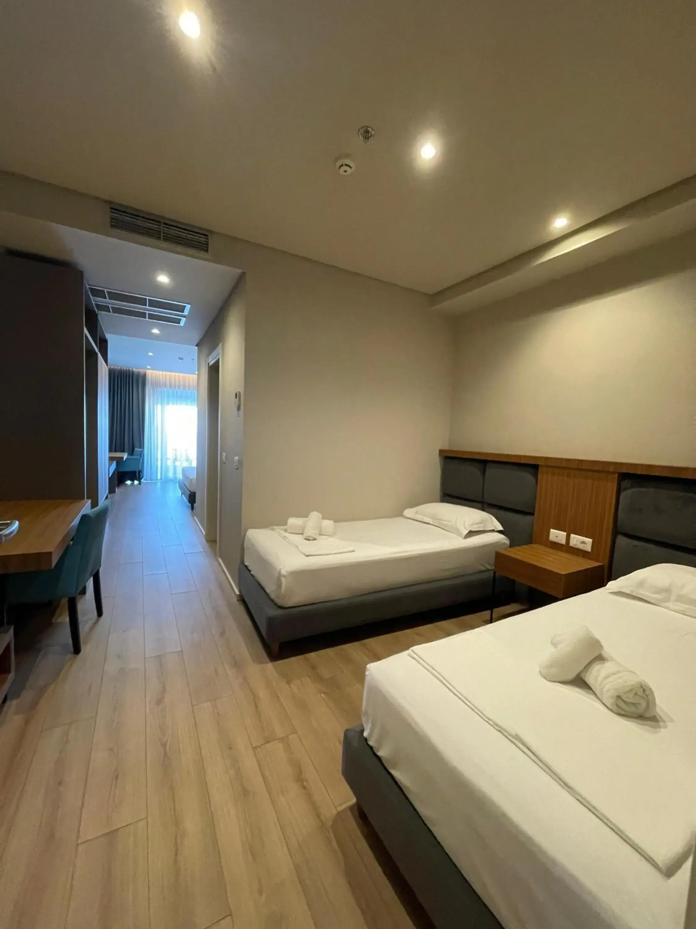 Quadruple Room with Sea View in AMR Hotel - Durres Quadruple Room with Sea View in AMR Hotel - Durres