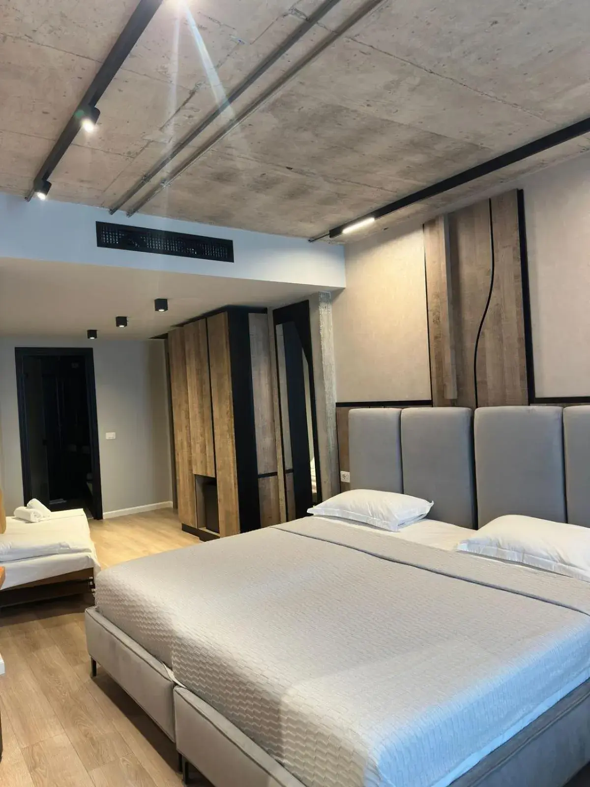 Deluxe Quadruple Room in AMR Hotel - Durres Deluxe Quadruple Room in AMR Hotel - Durres