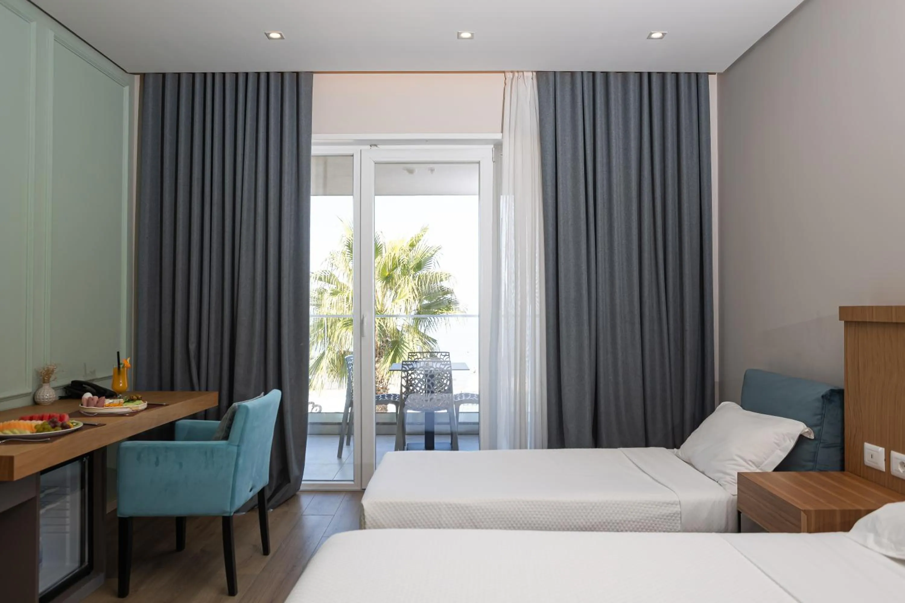 Bedroom, Bed in AMR Hotel - Durres