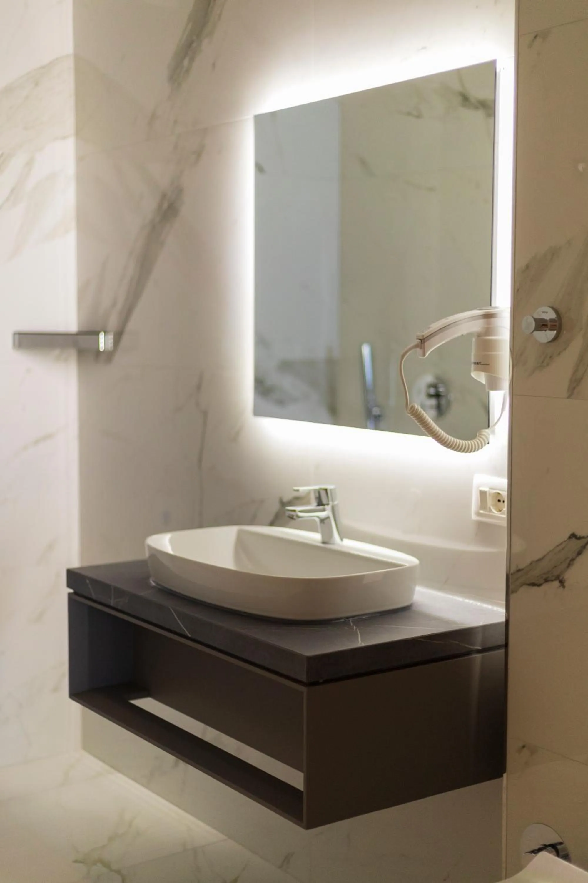 Bathroom in AMR Hotel - Durres