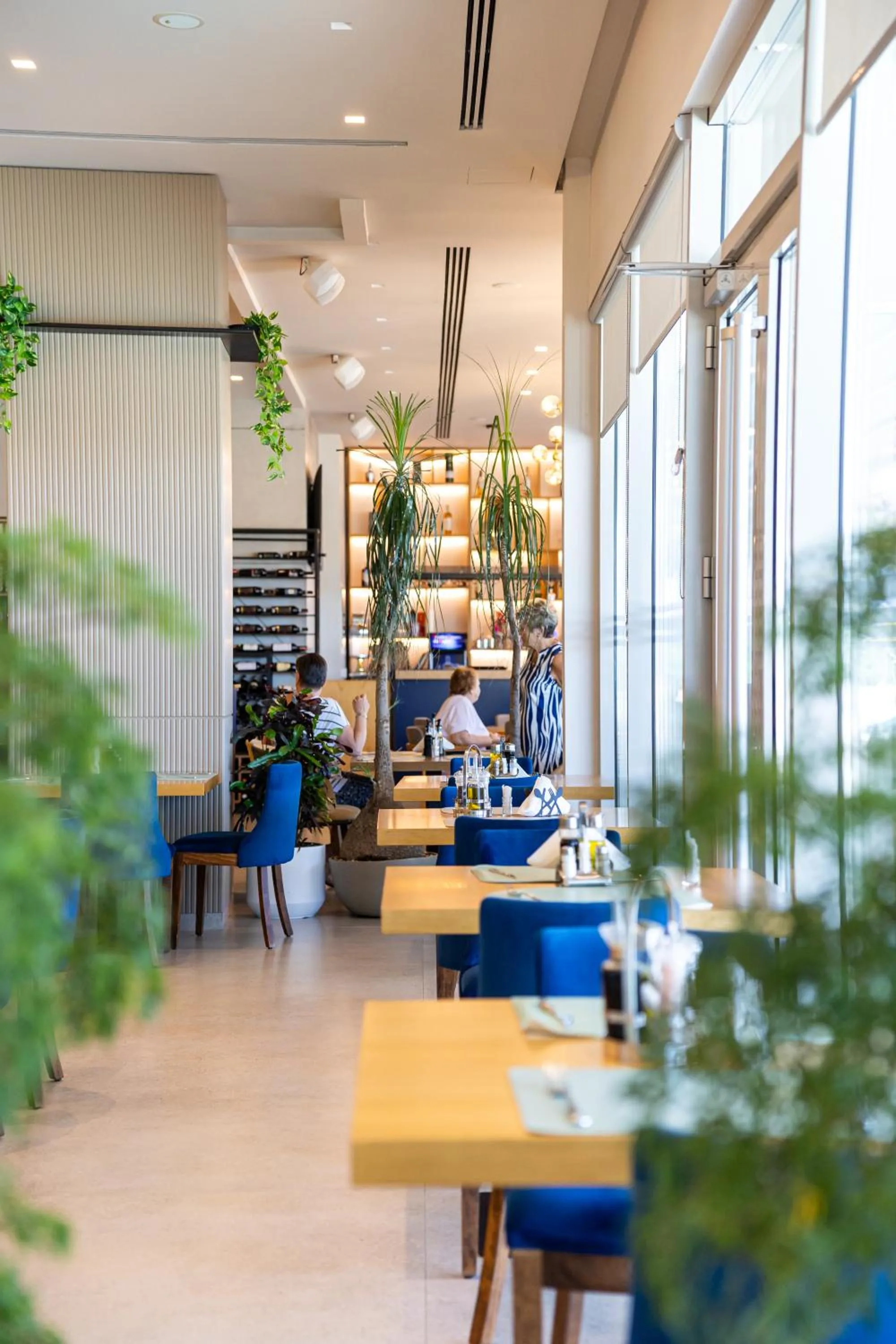 Restaurant/places to eat in AMR Hotel - Durres