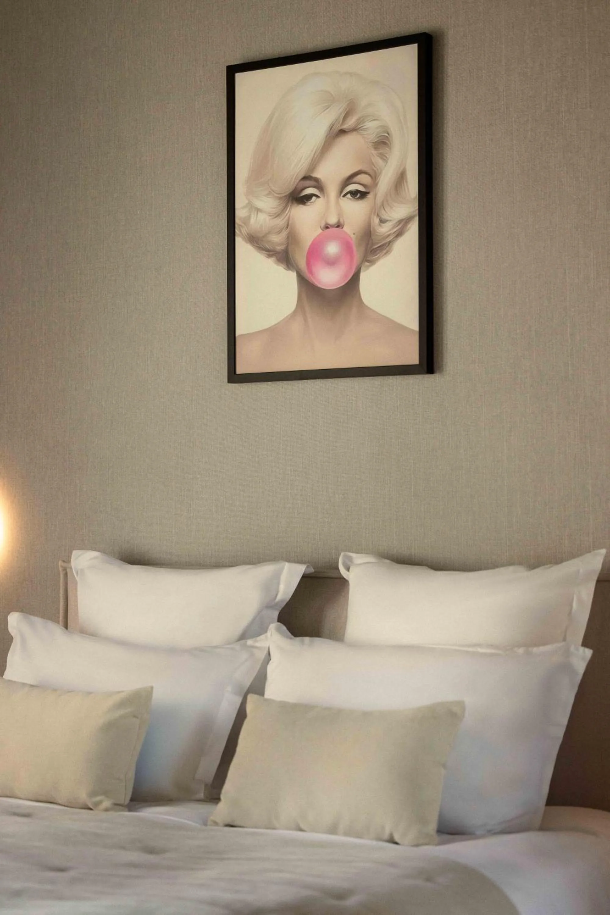 Bedroom, Bed in Markus