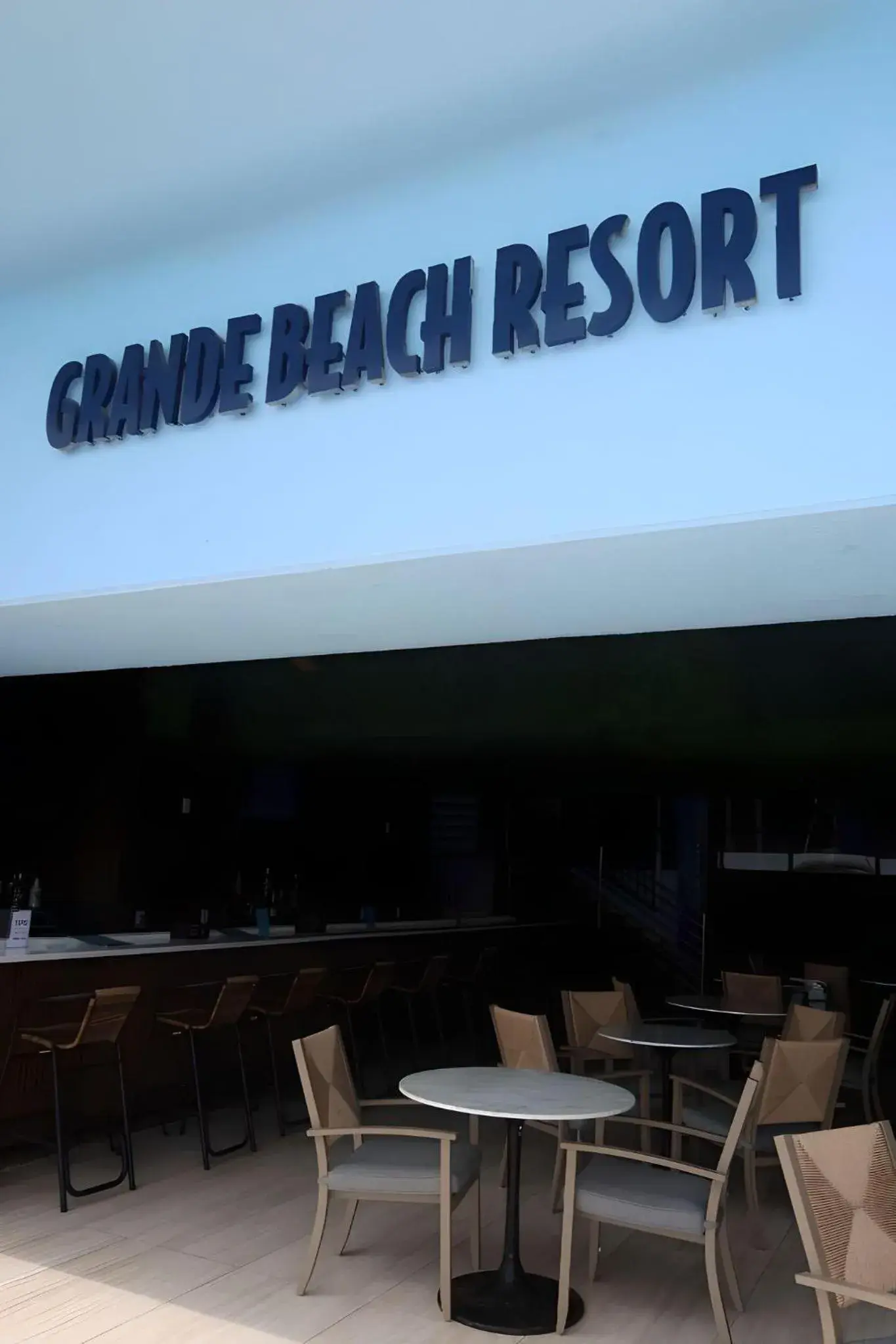 Lounge or bar in Grande Beach Resort Lounge or bar in Grande Beach Resort