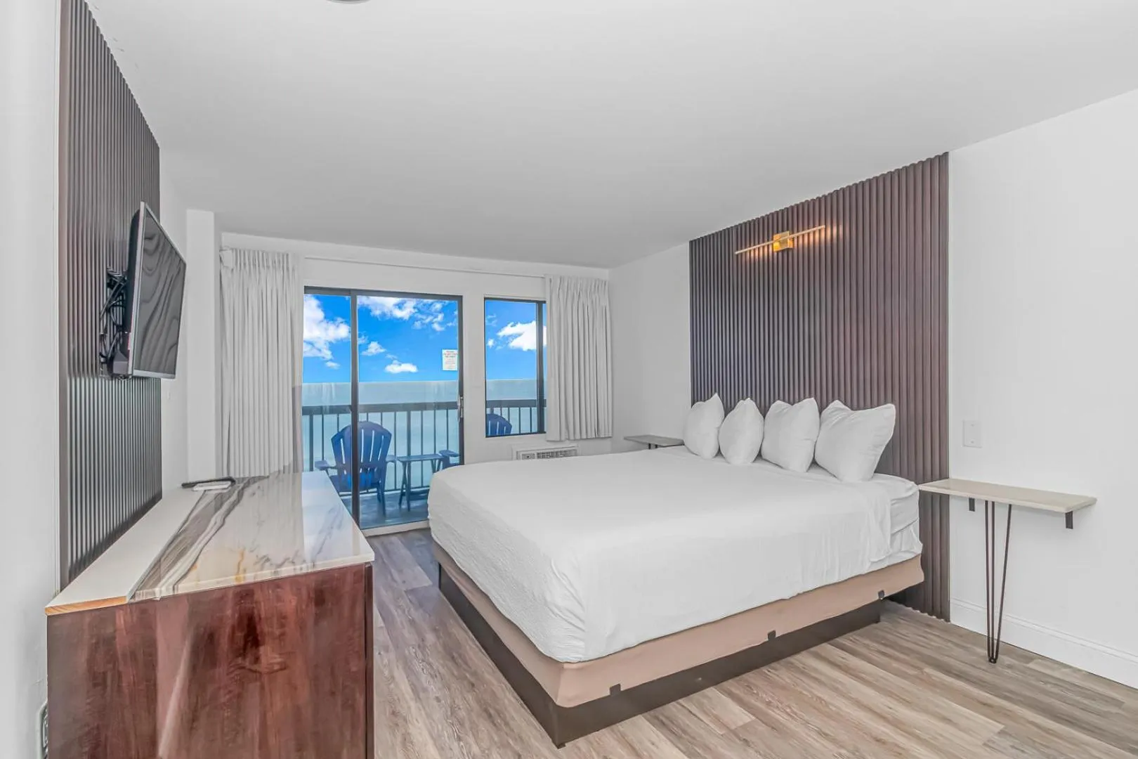 Bed in Grande Beach Resort