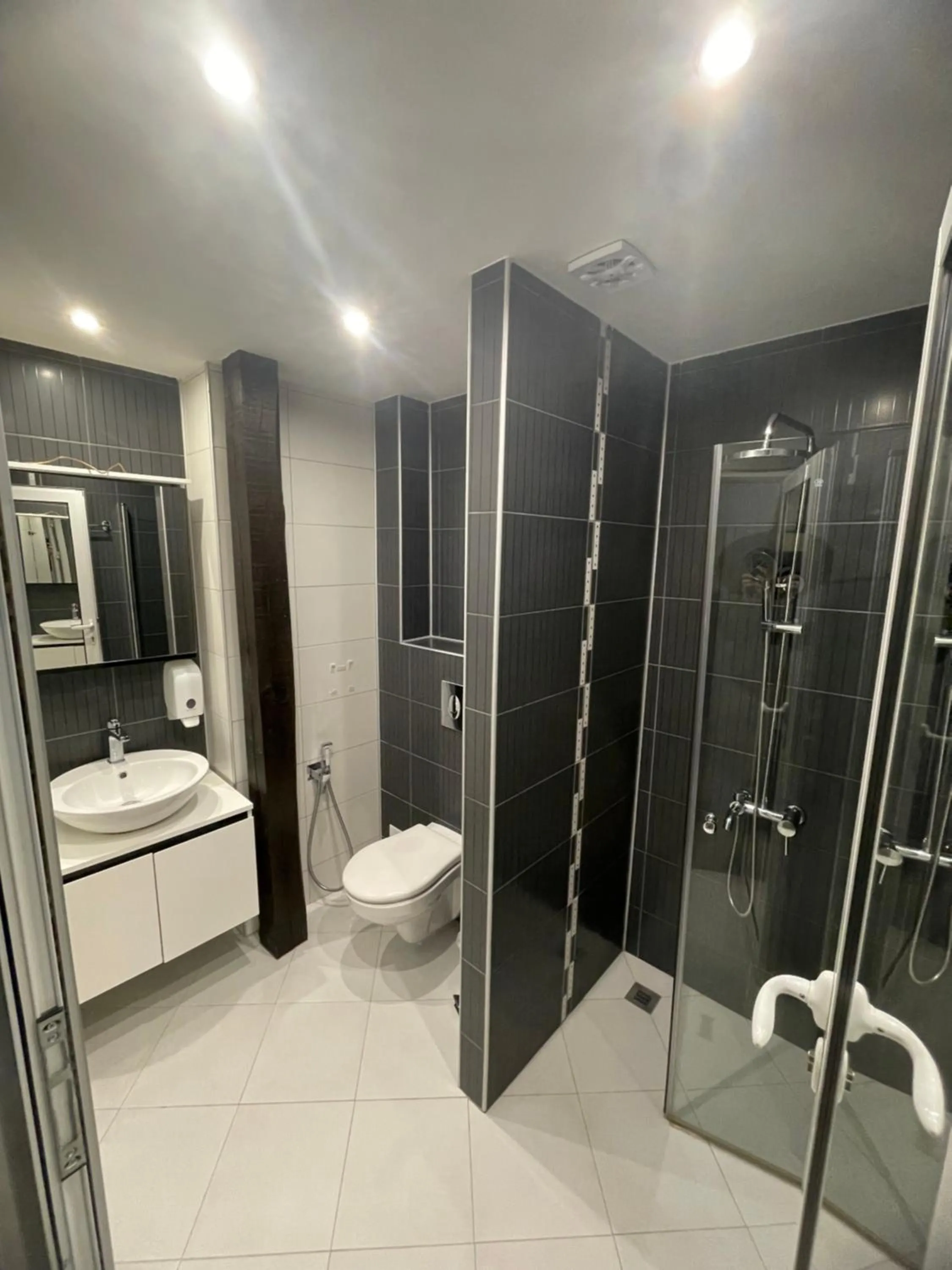 Bathroom in Hotel Darling