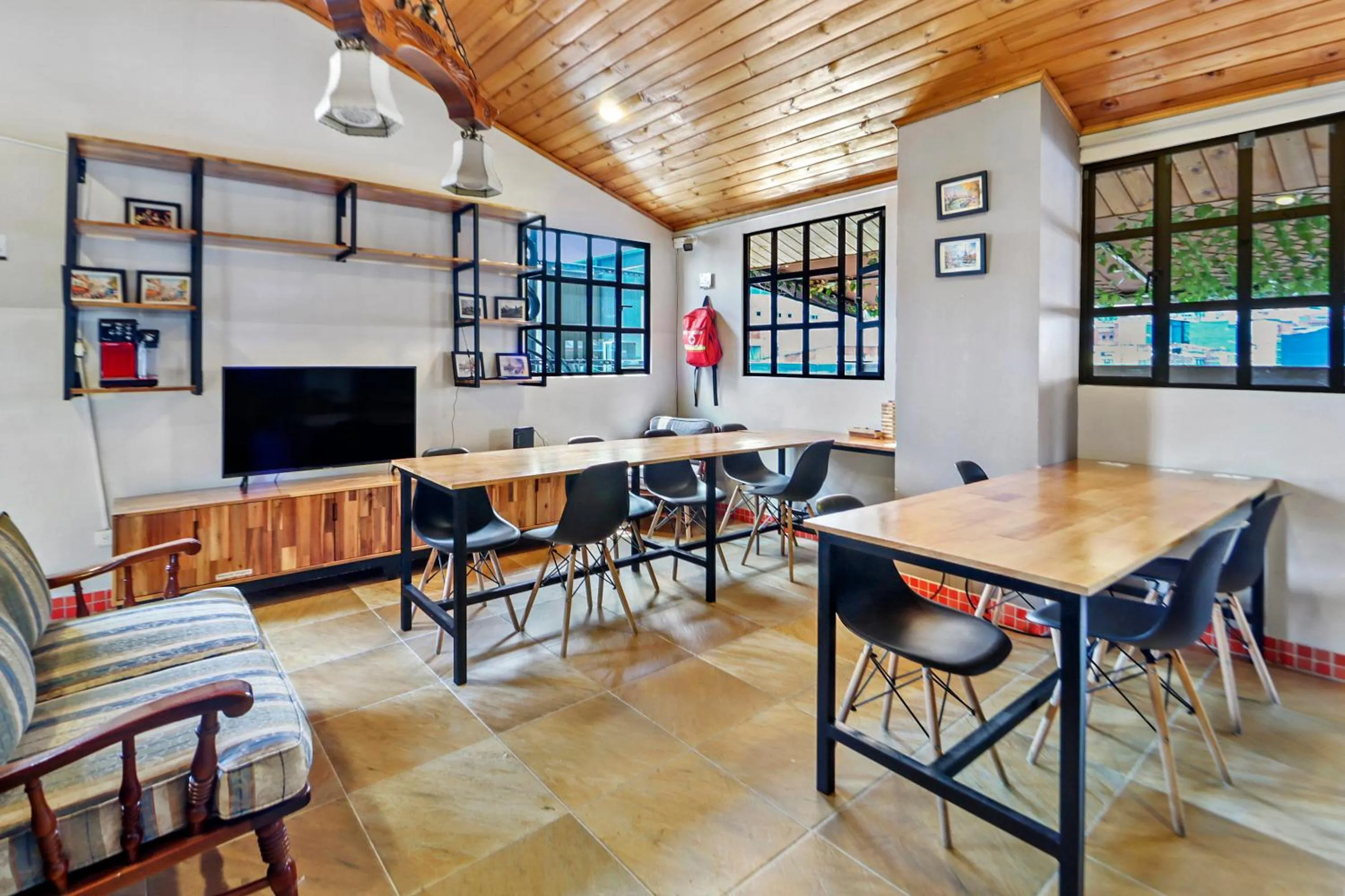 Seating area in Hotel de la Salle