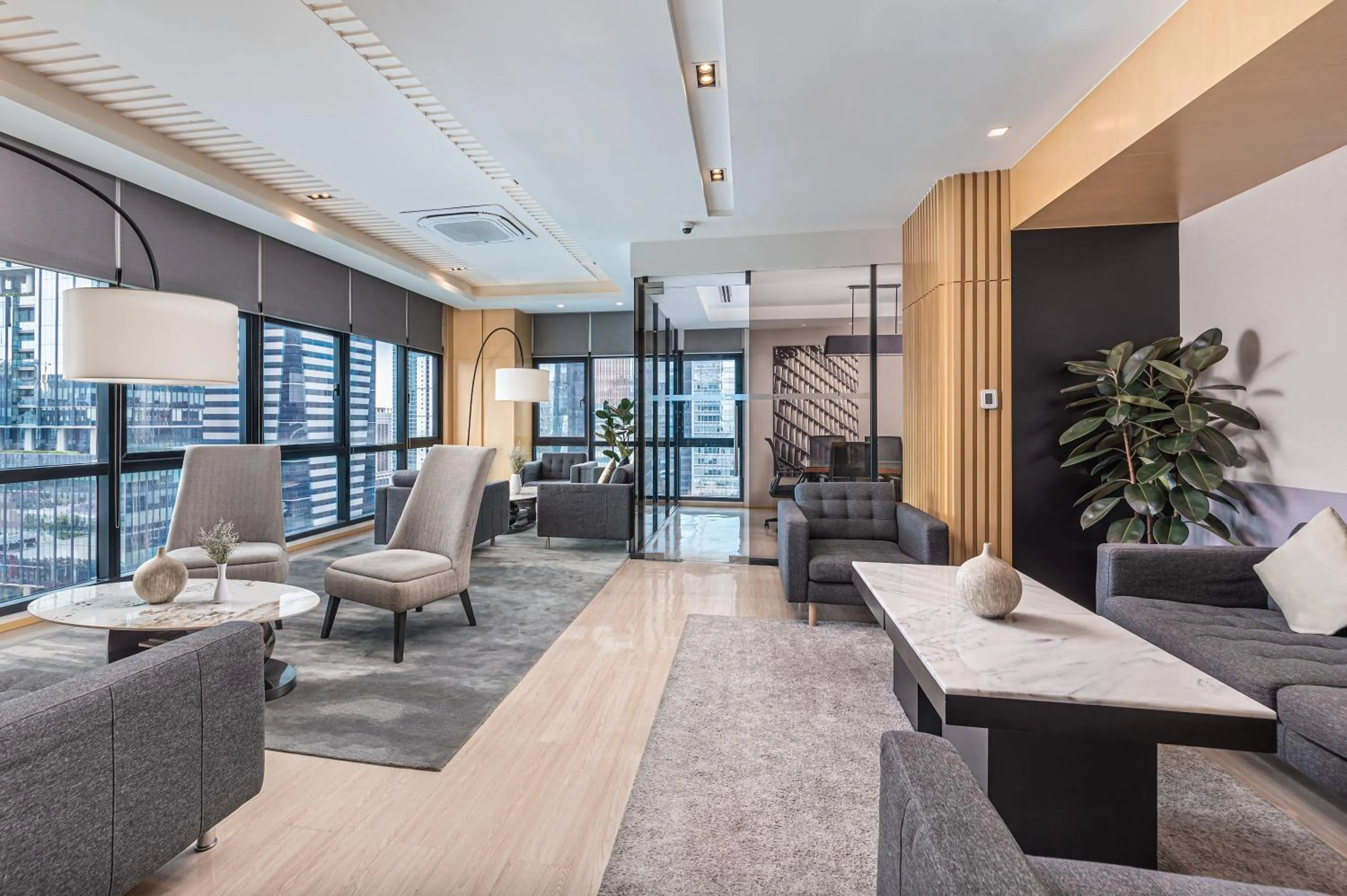 Lounge or bar in Seda Bonifacio Global City