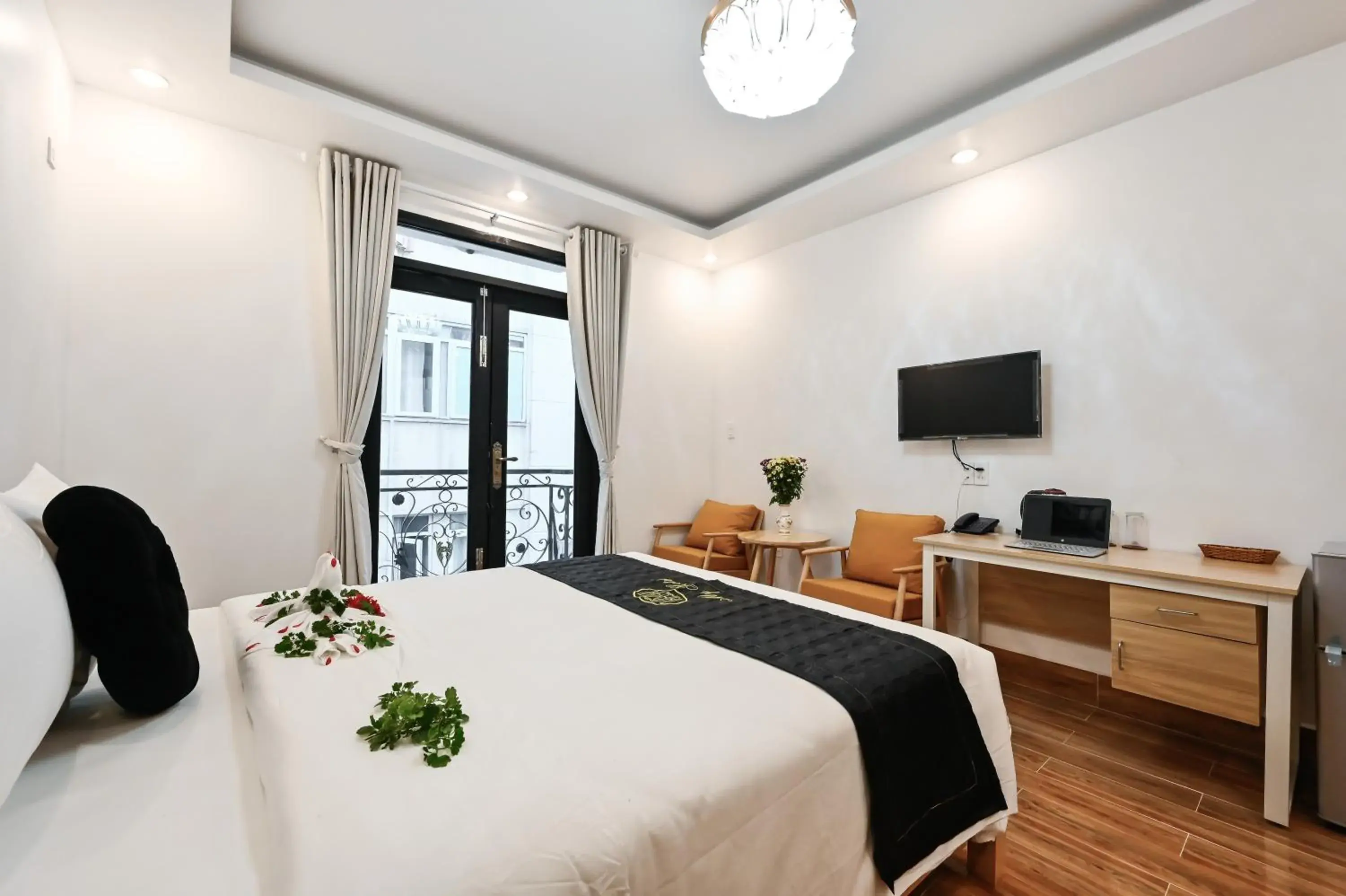 Deluxe Double Room with Balcony in My Hotel Deluxe Double Room with Balcony in My Hotel