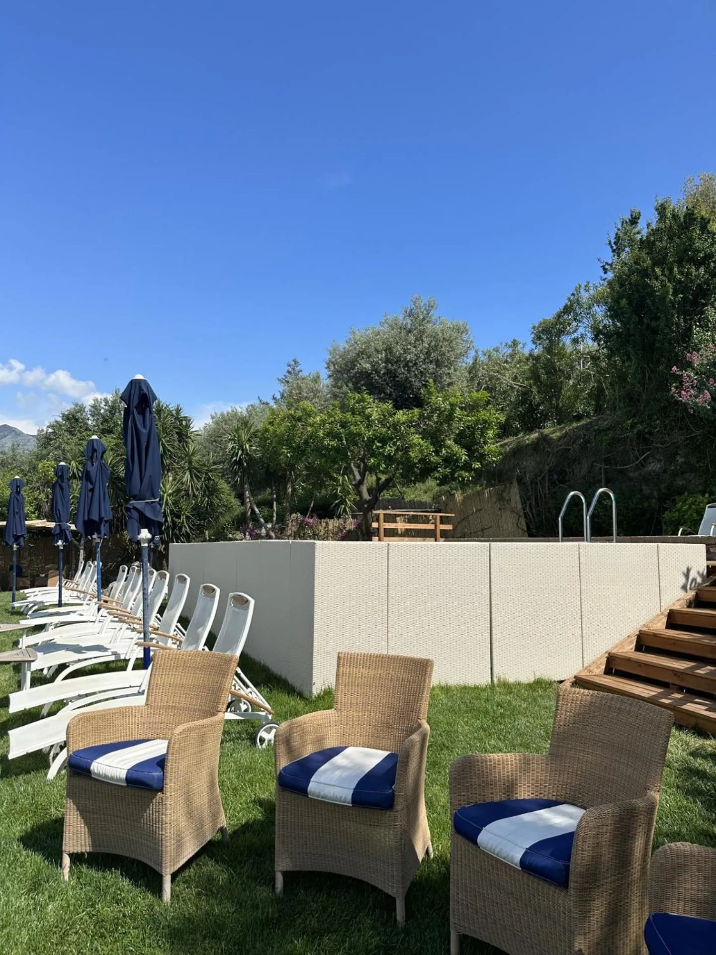 Swimming pool in Hotel Torre Barbara