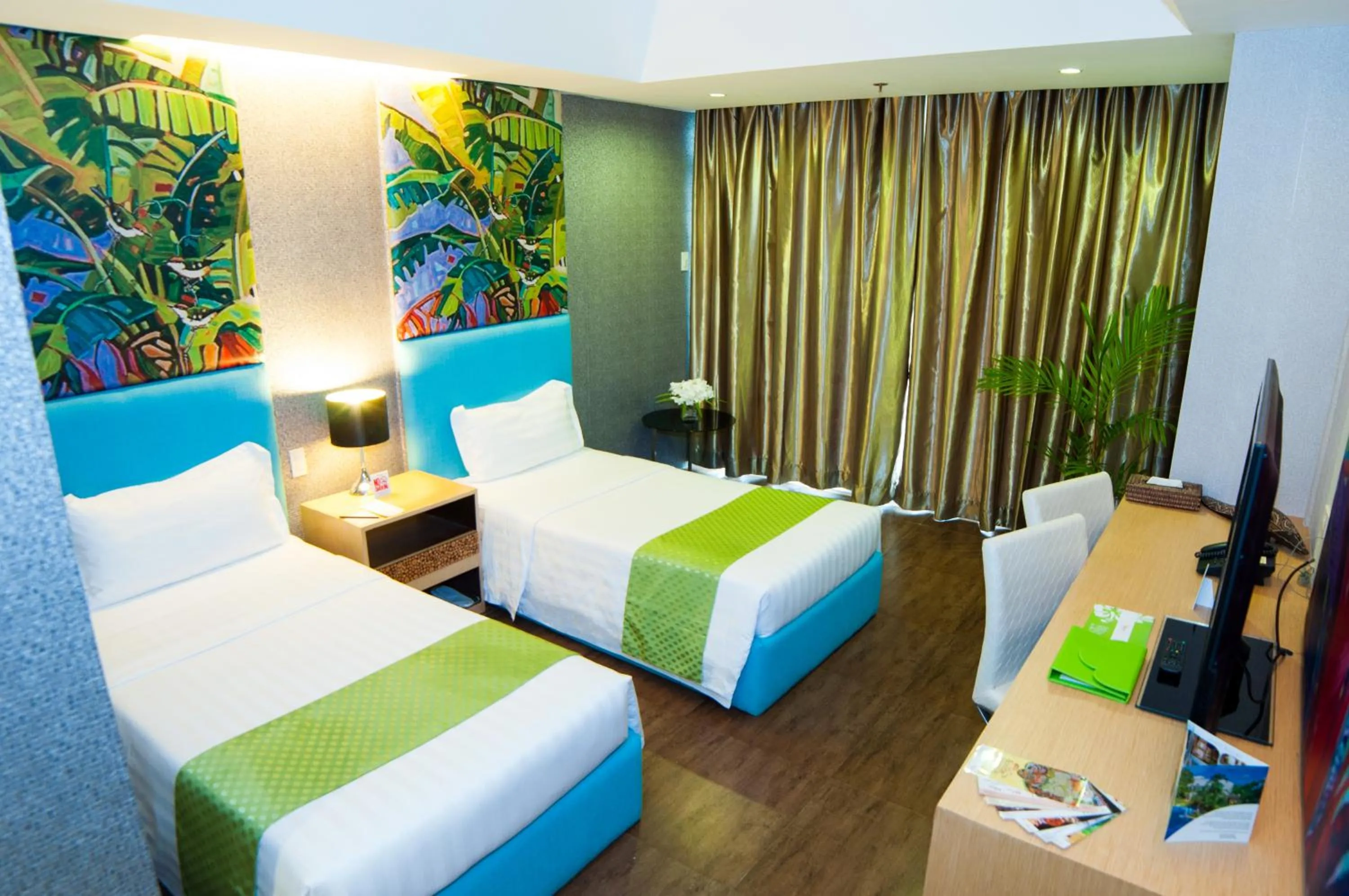 bunk bed in Aziza Paradise Hotel