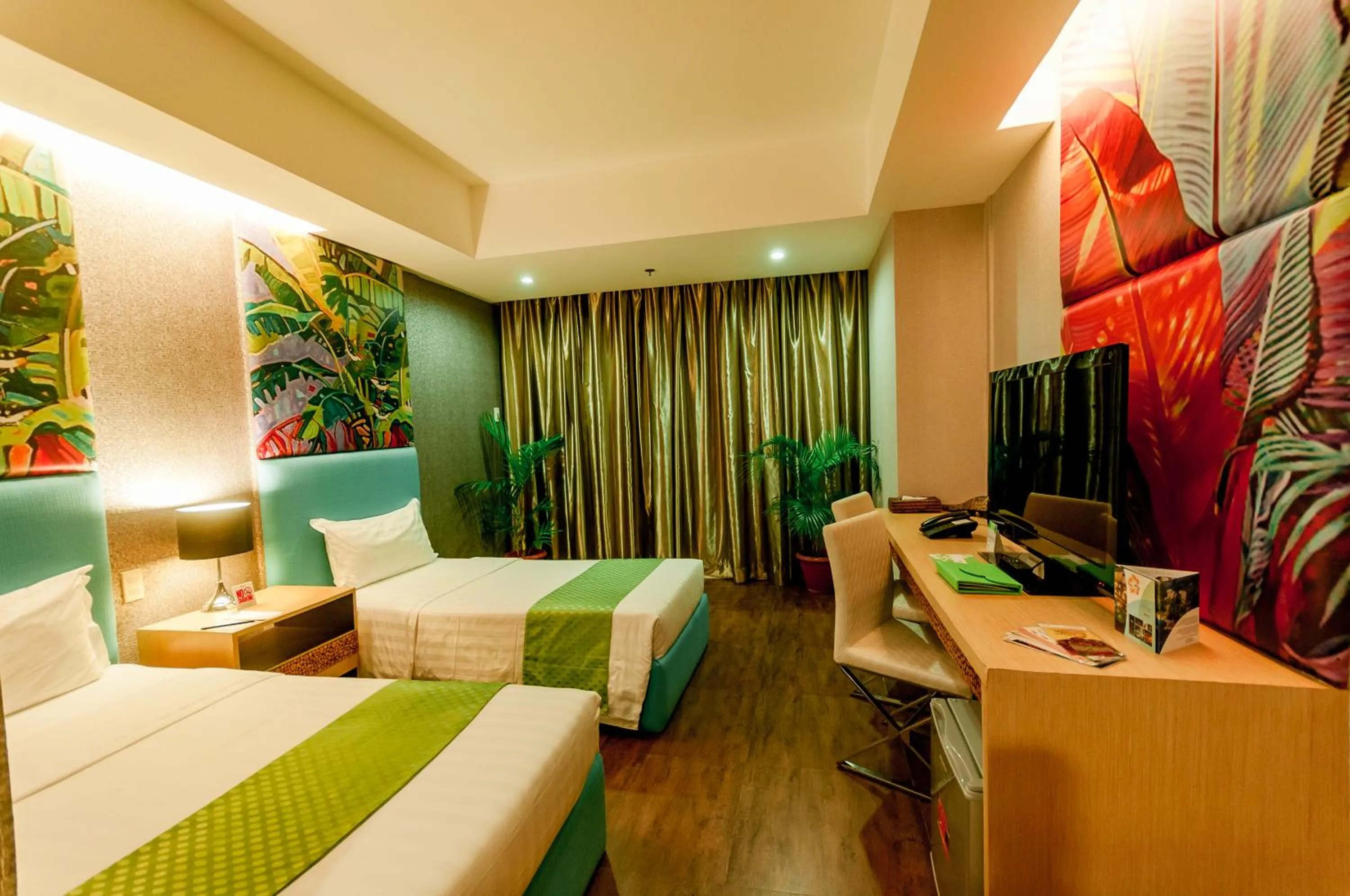 Bedroom, Bed in Aziza Paradise Hotel