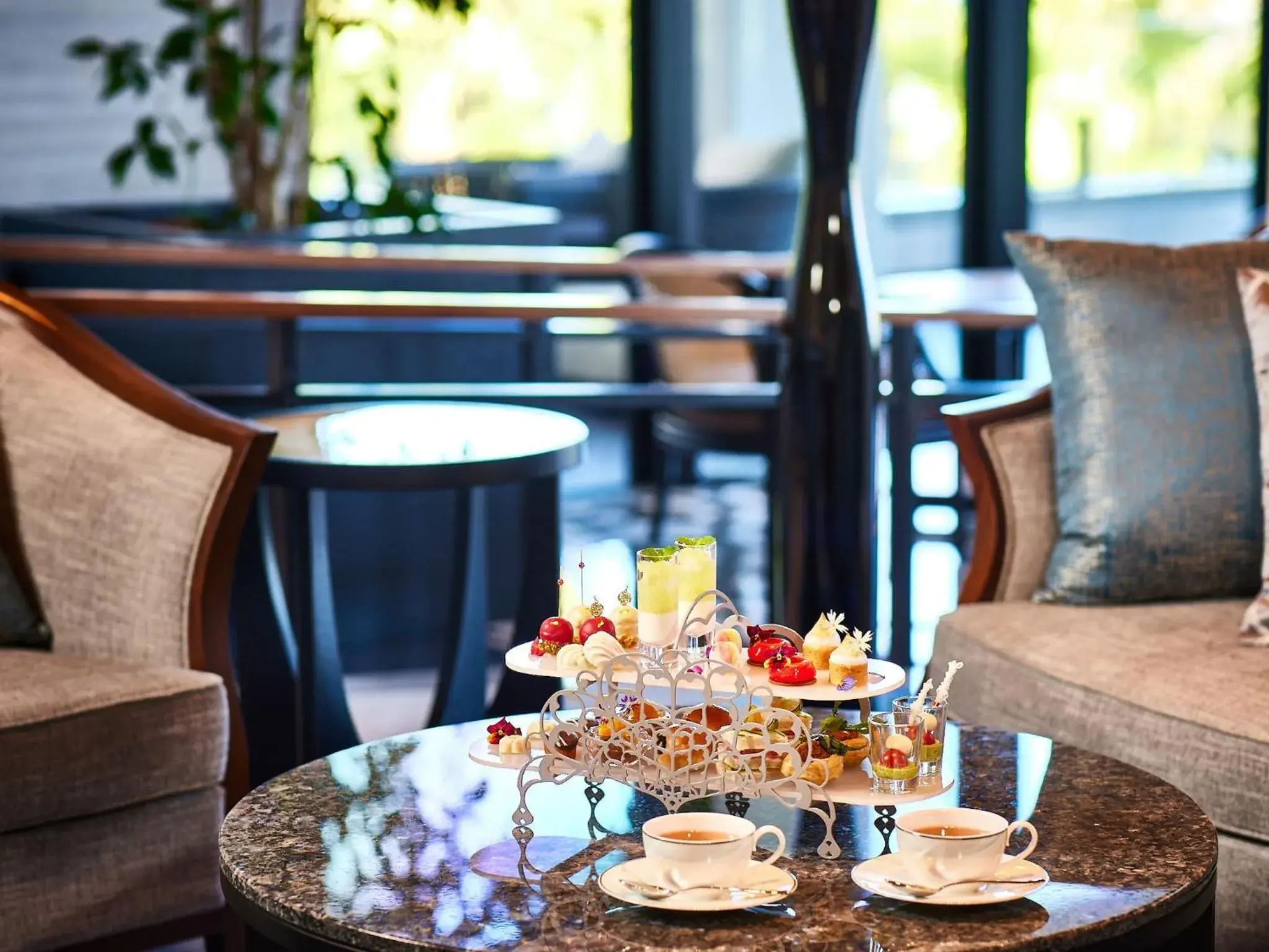 Lounge or bar in Ryukyu Hotel & Resort Nashiro Beach Lounge or bar in Ryukyu Hotel & Resort Nashiro Beach