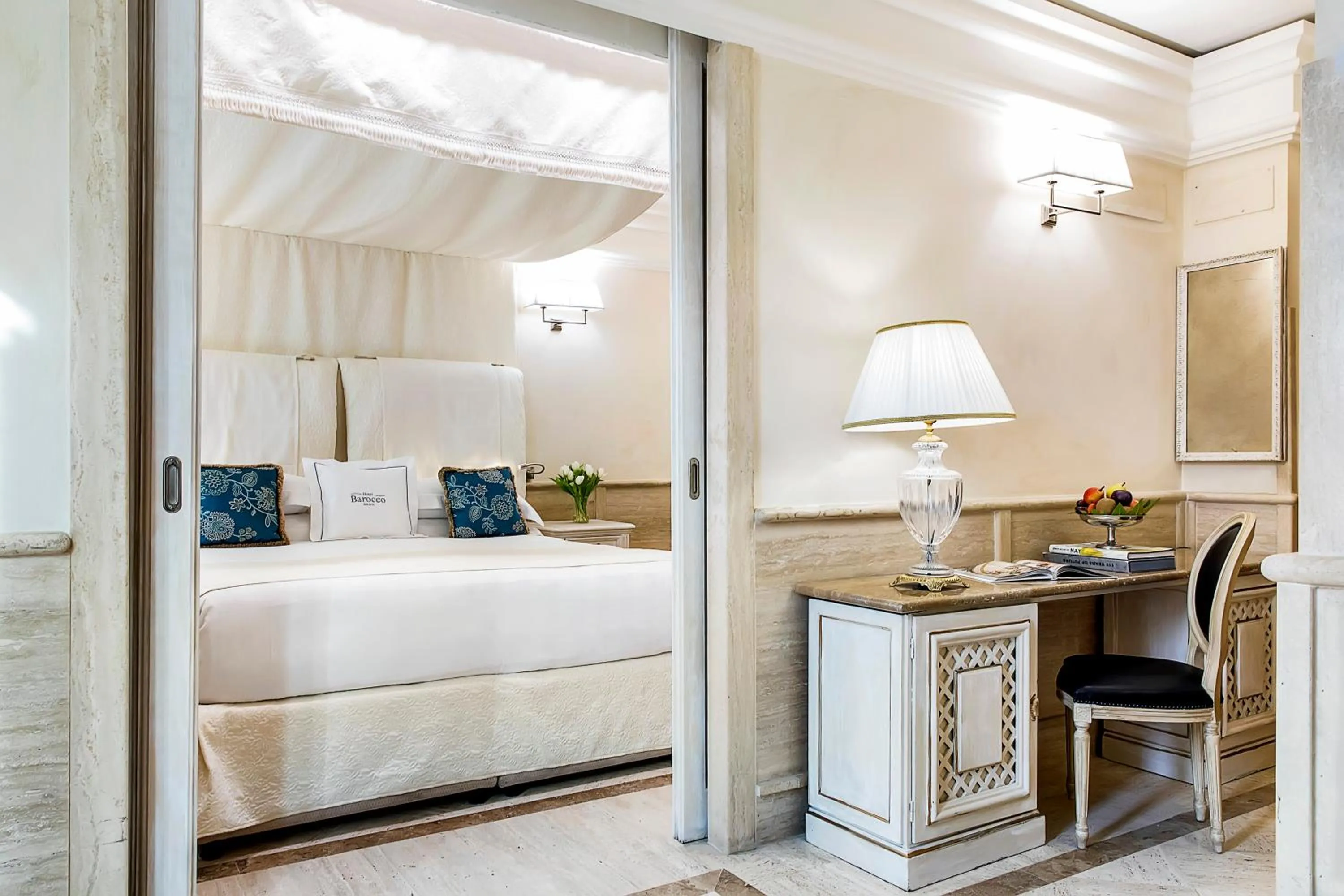 Bed in Hotel Barocco