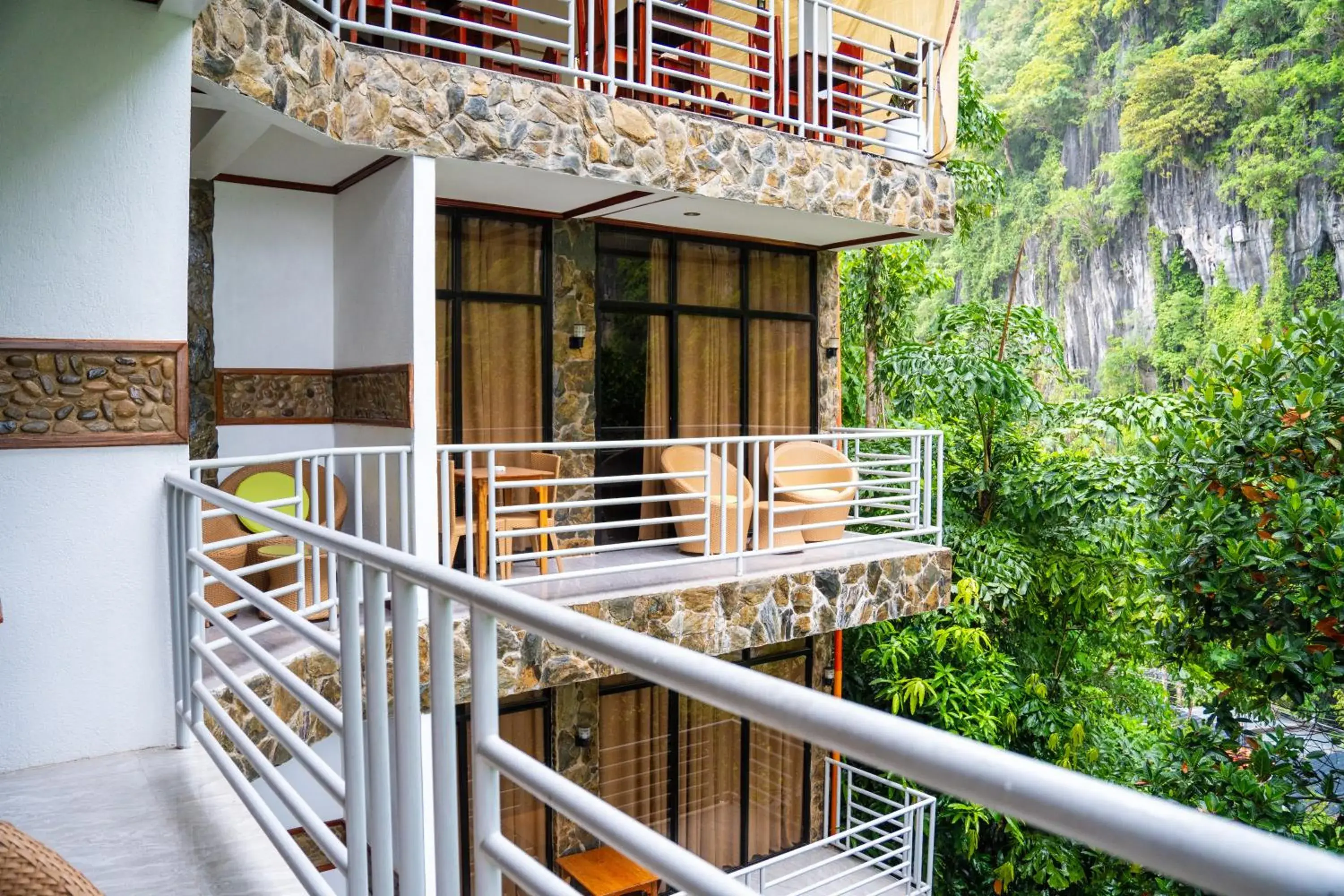 Balcony/Terrace in El Nido Viewdeck Cottages Balcony/Terrace in El Nido Viewdeck Cottages