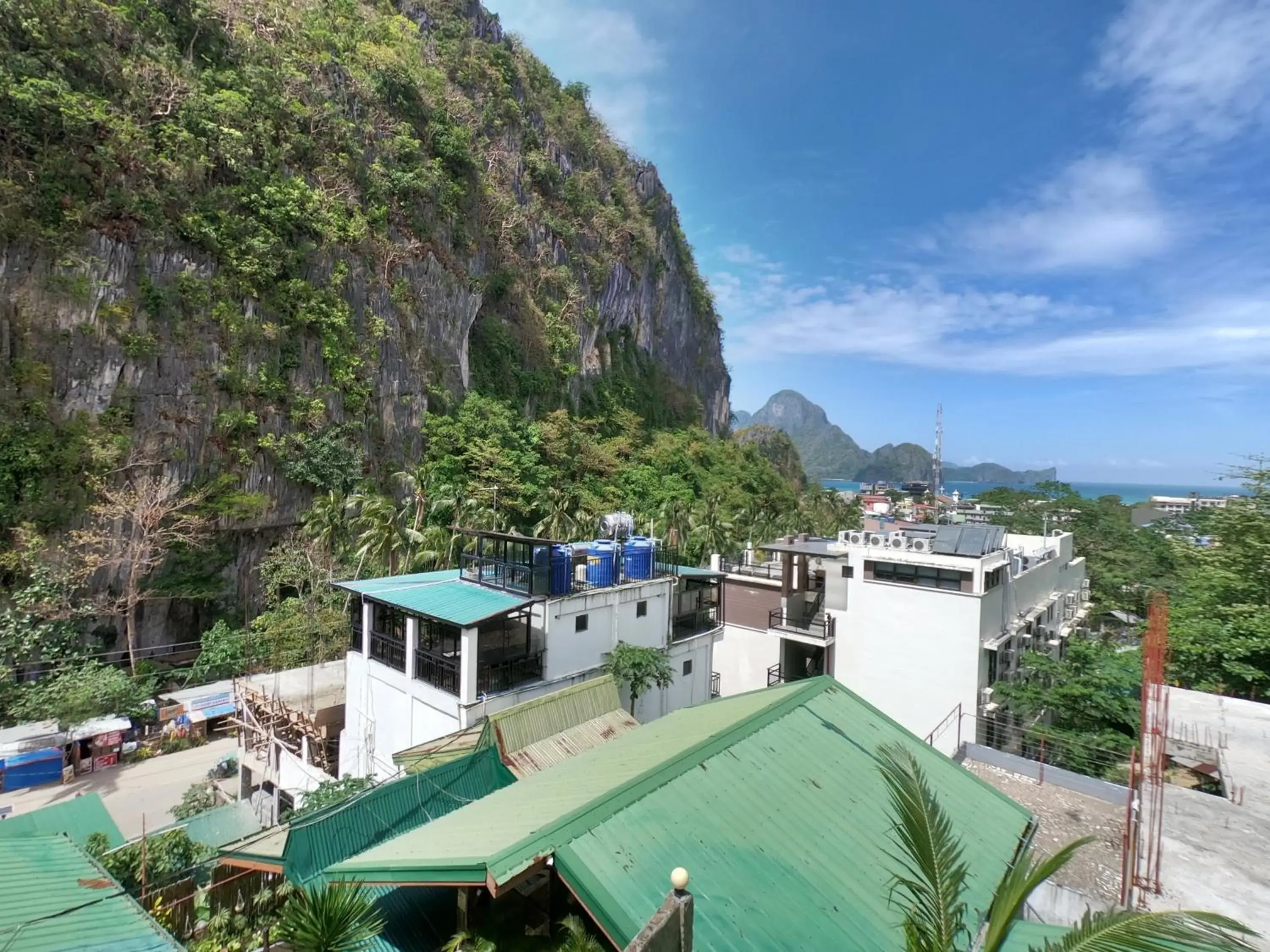 Balcony/Terrace in El Nido Viewdeck Cottages Balcony/Terrace in El Nido Viewdeck Cottages