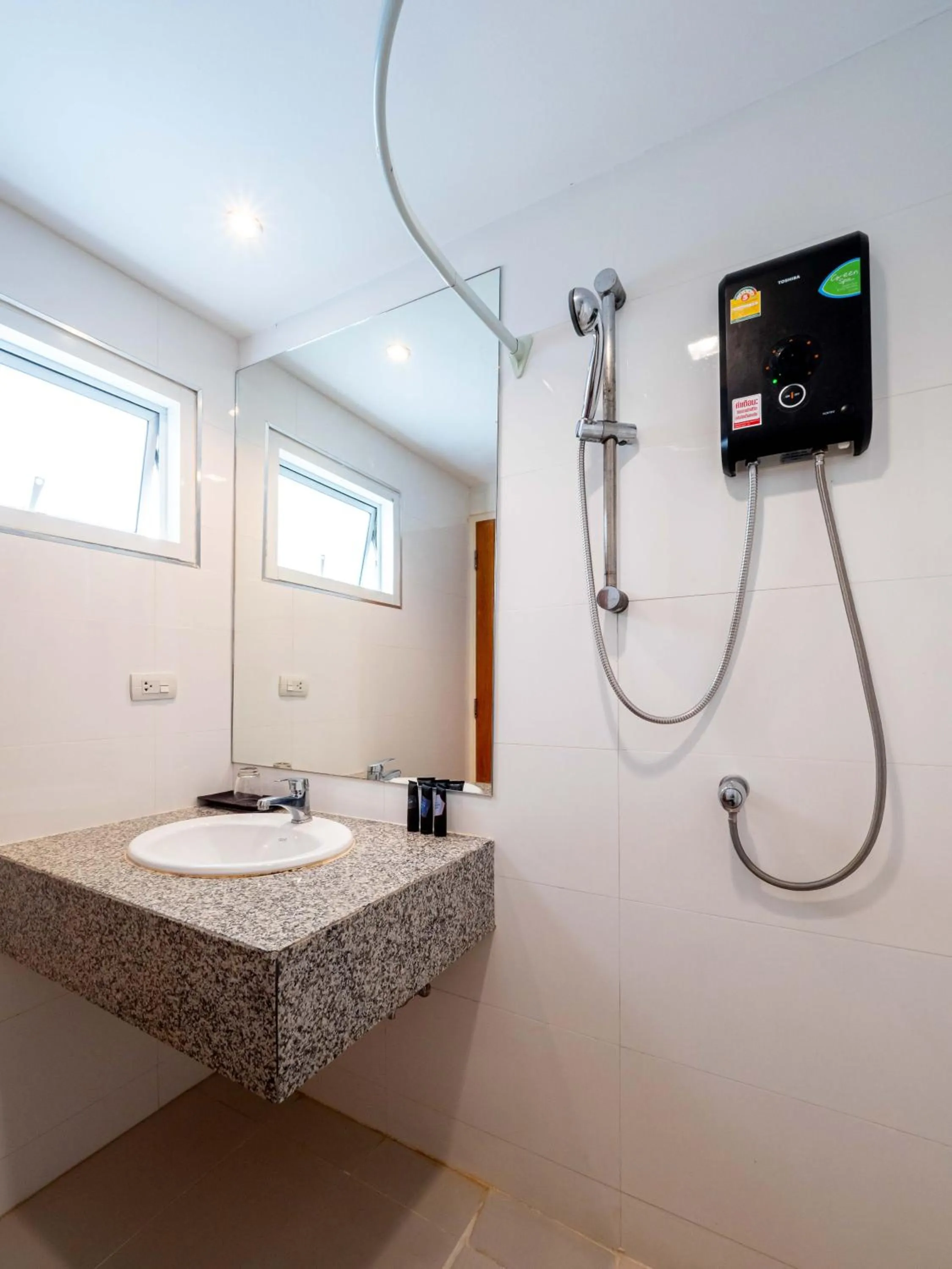 Shower in By Dee at Jomtien