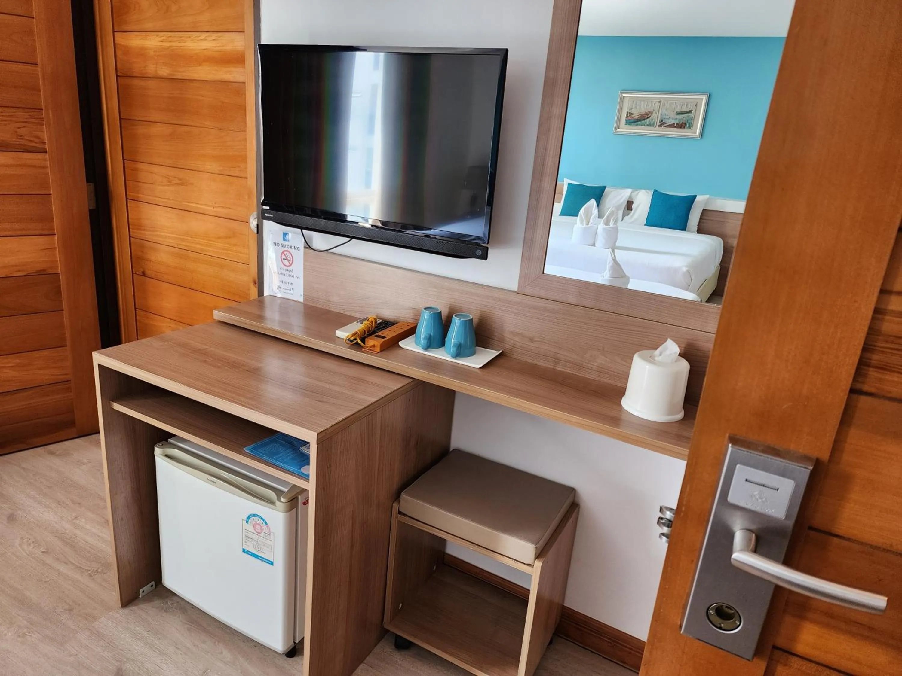 TV and multimedia in By Dee at Jomtien