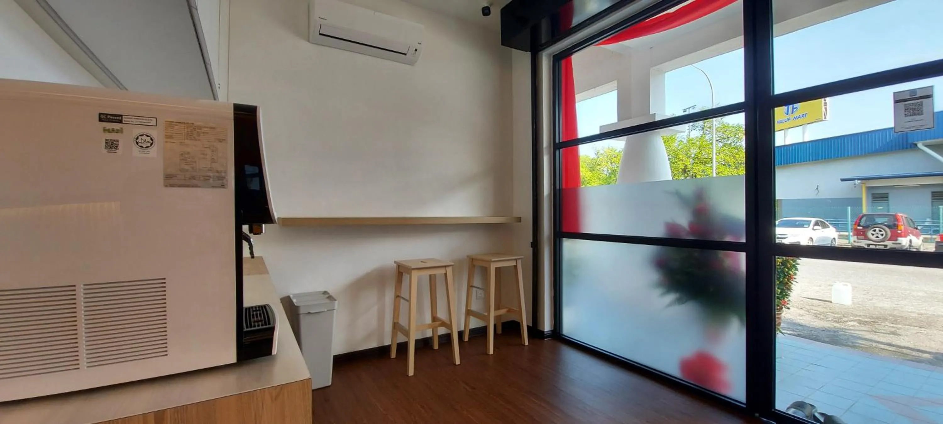 Property building in Olive Bedz Hotel