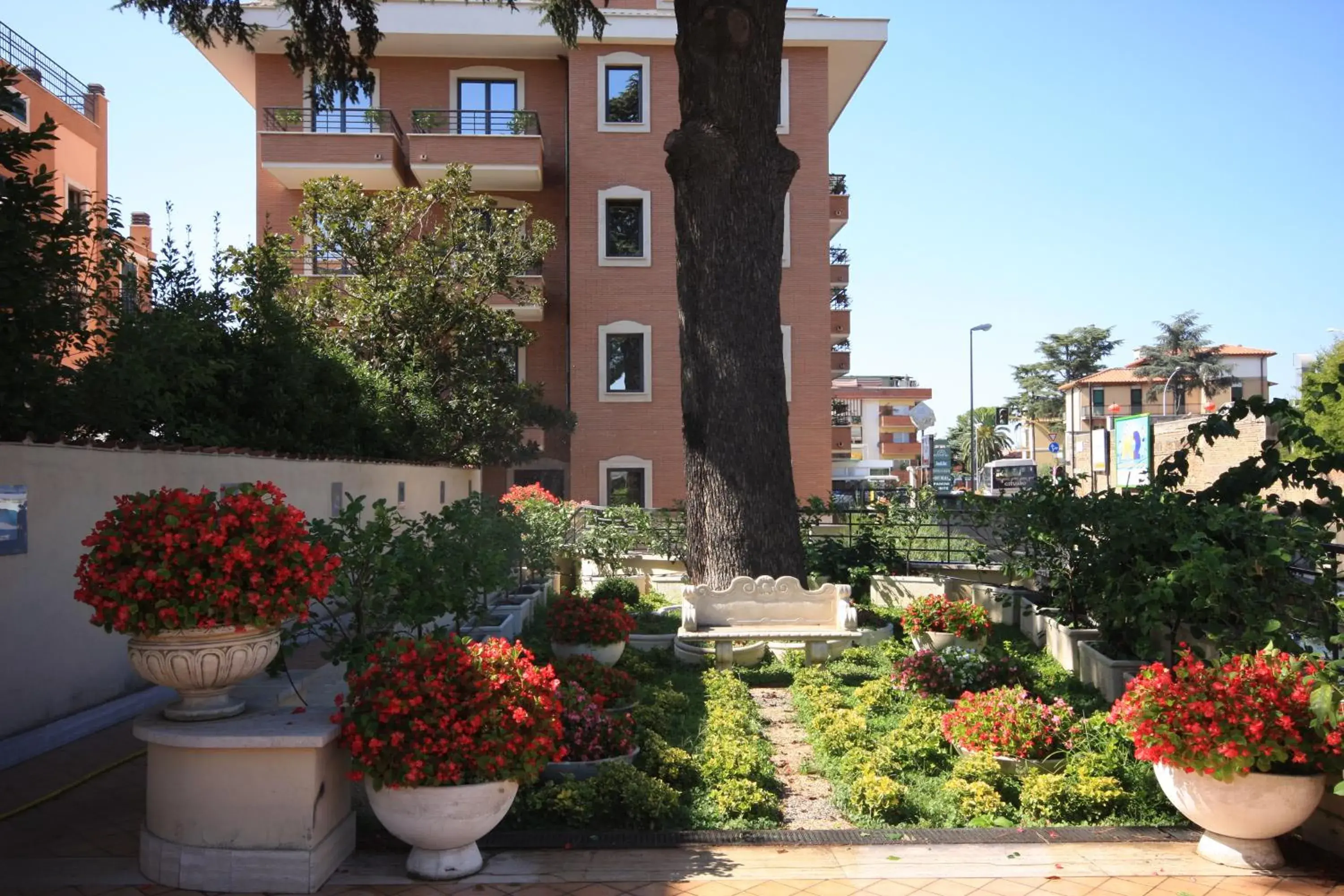 Property building in Garner Hotel Rome Aurelia by IHG Property building in Garner Hotel Rome Aurelia by IHG