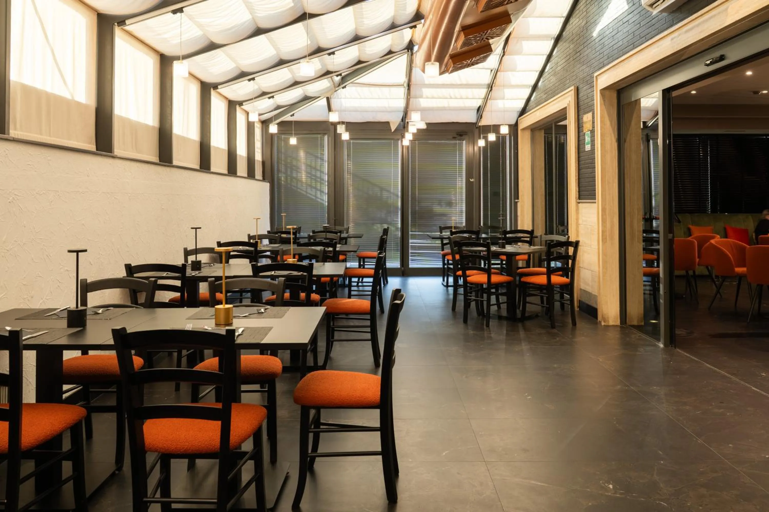 Restaurant/places to eat in Garner Hotel Rome Aurelia by IHG