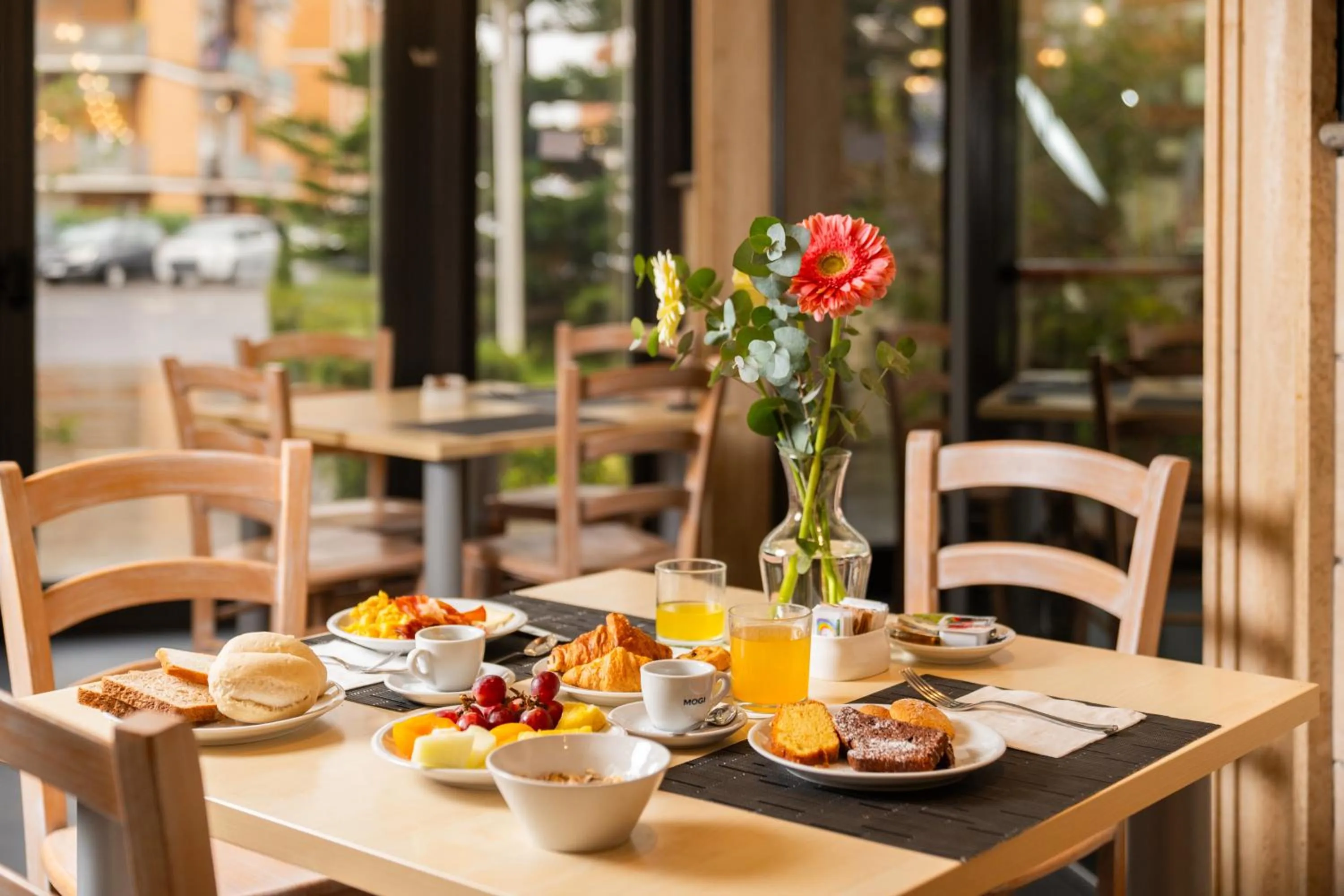 Breakfast in Garner Hotel Rome Aurelia by IHG