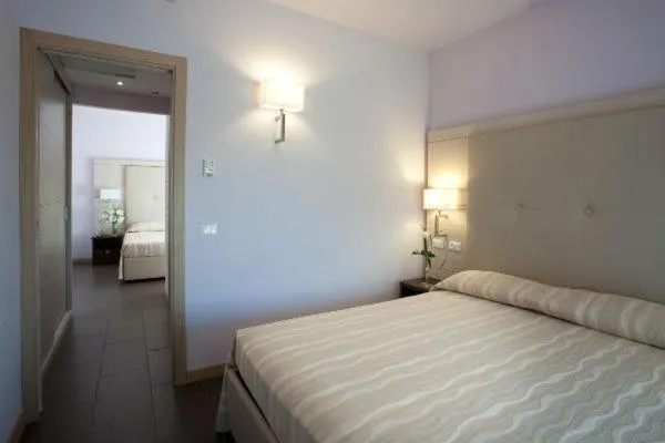 Bed in Hotel Porto Azzurro