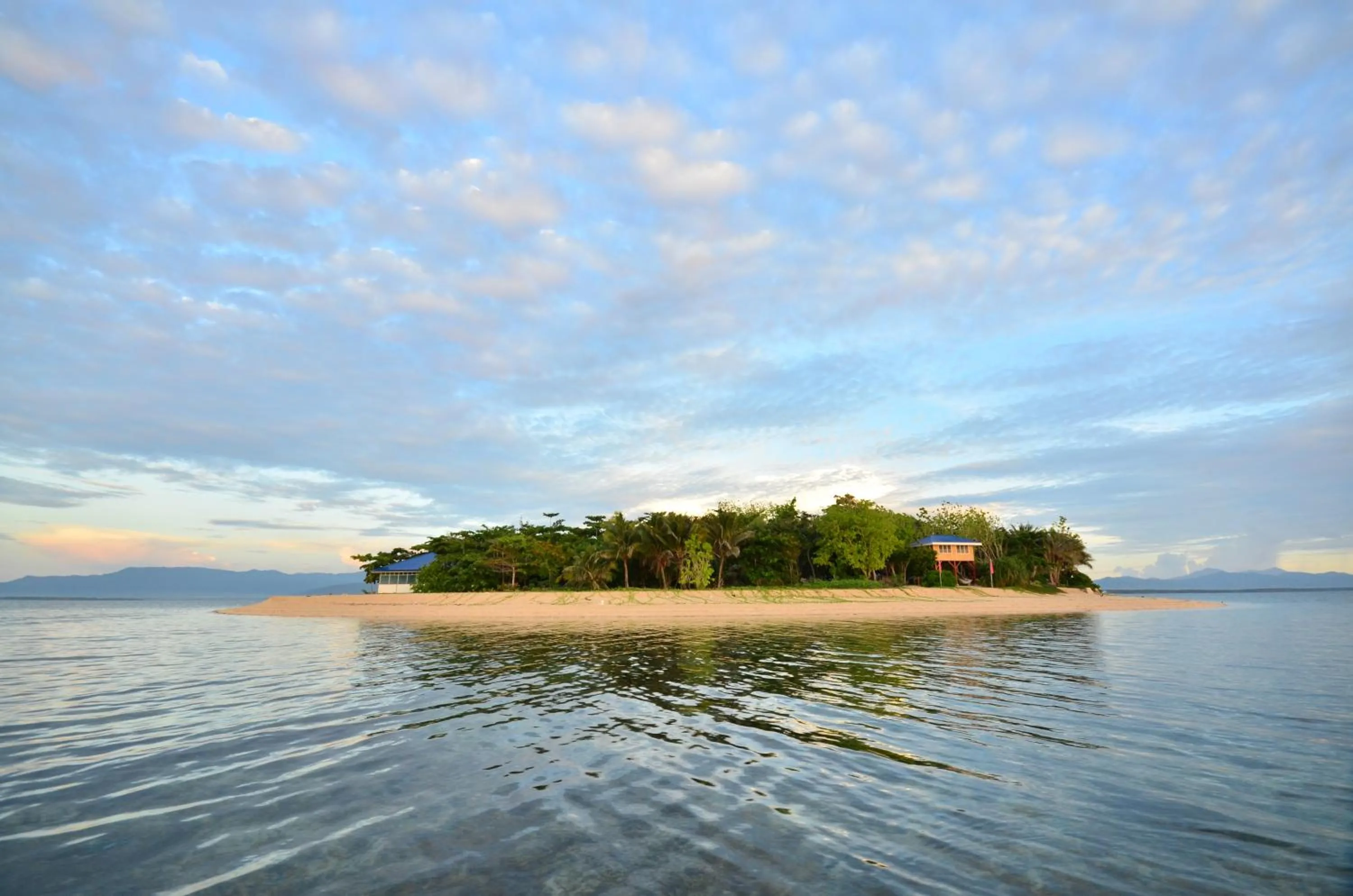 Arena Island Resort