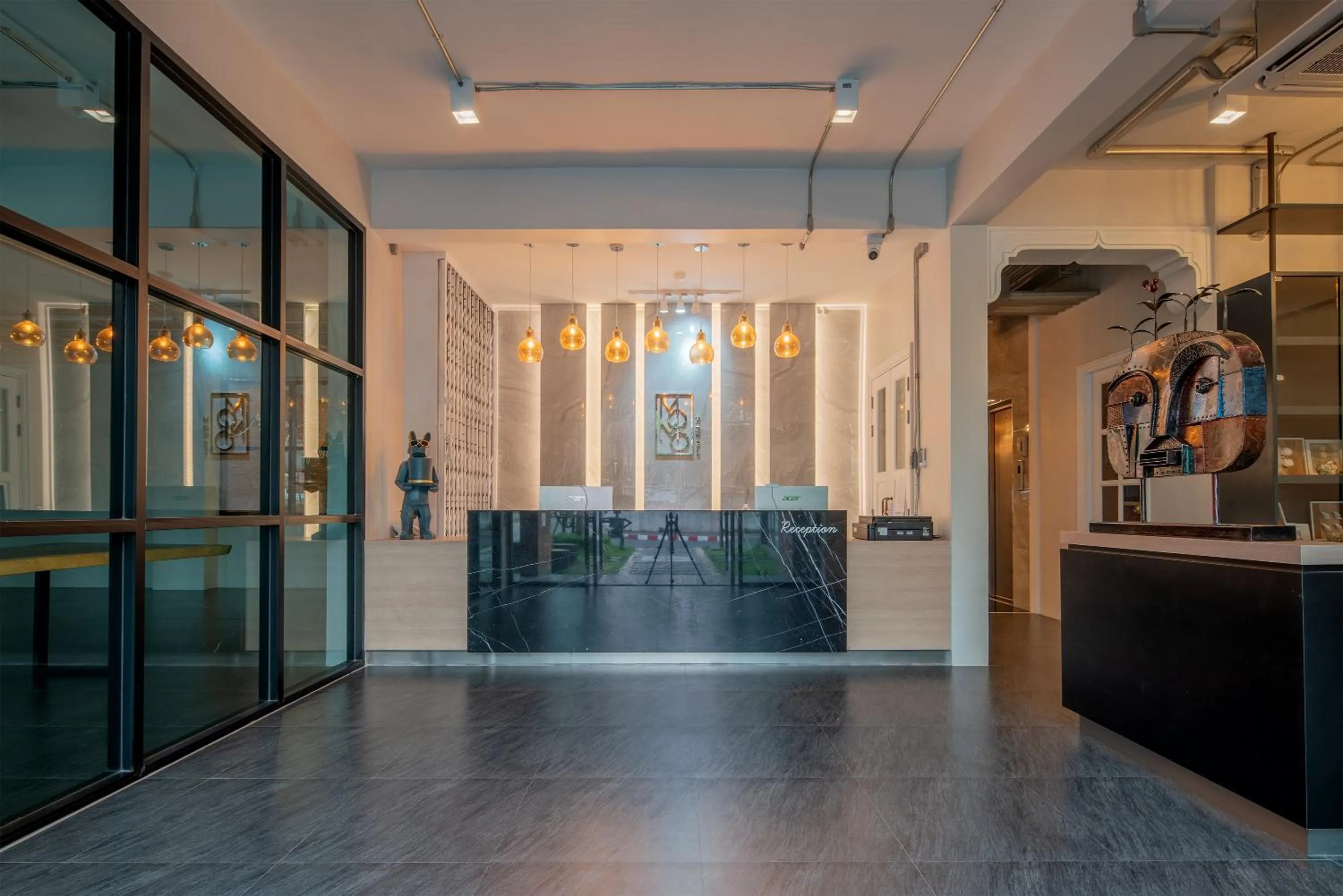 Lobby or reception in Momo Hotel