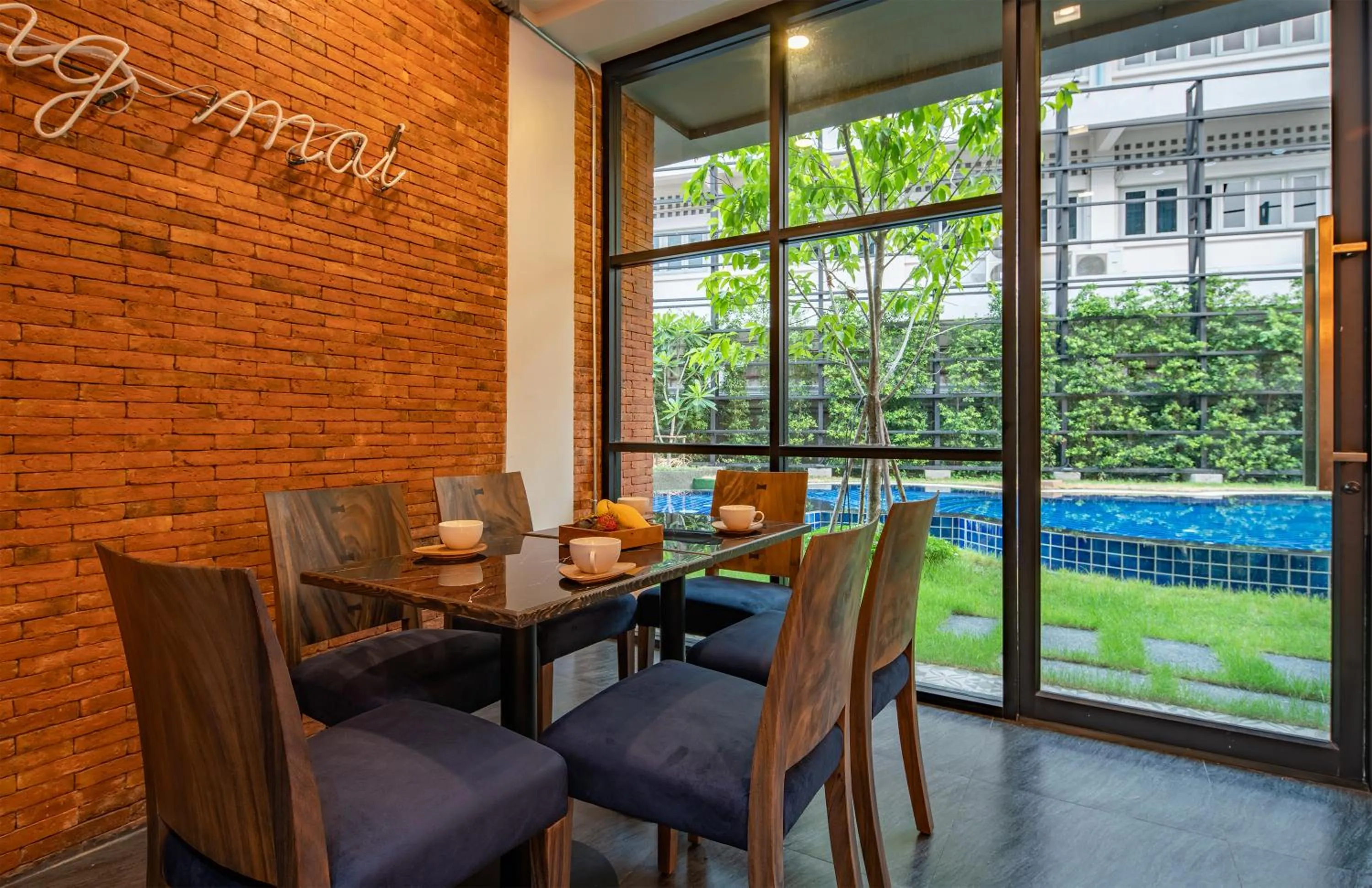 Living room in Momo Hotel