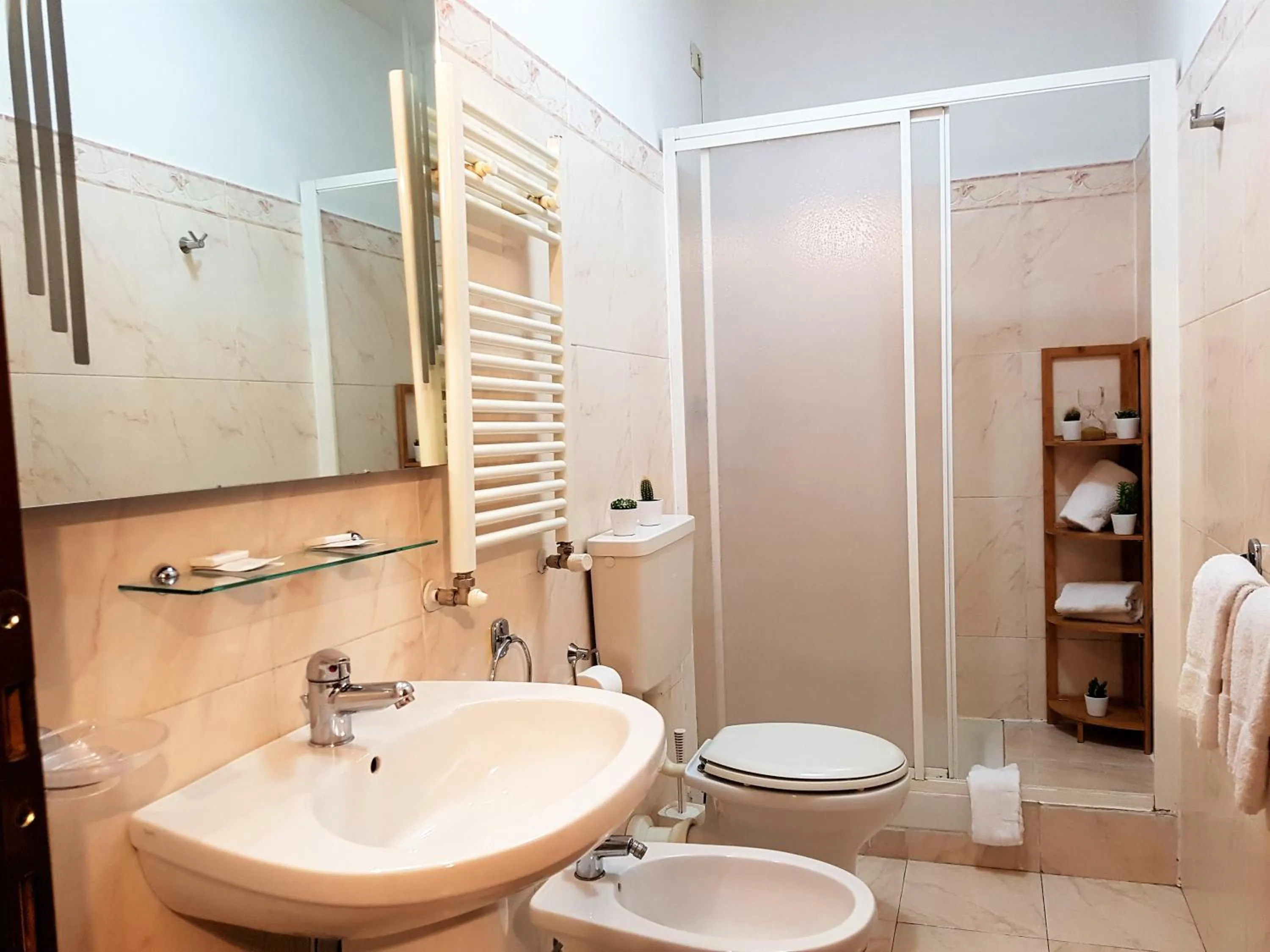 Shower in Soggiorno Madrid