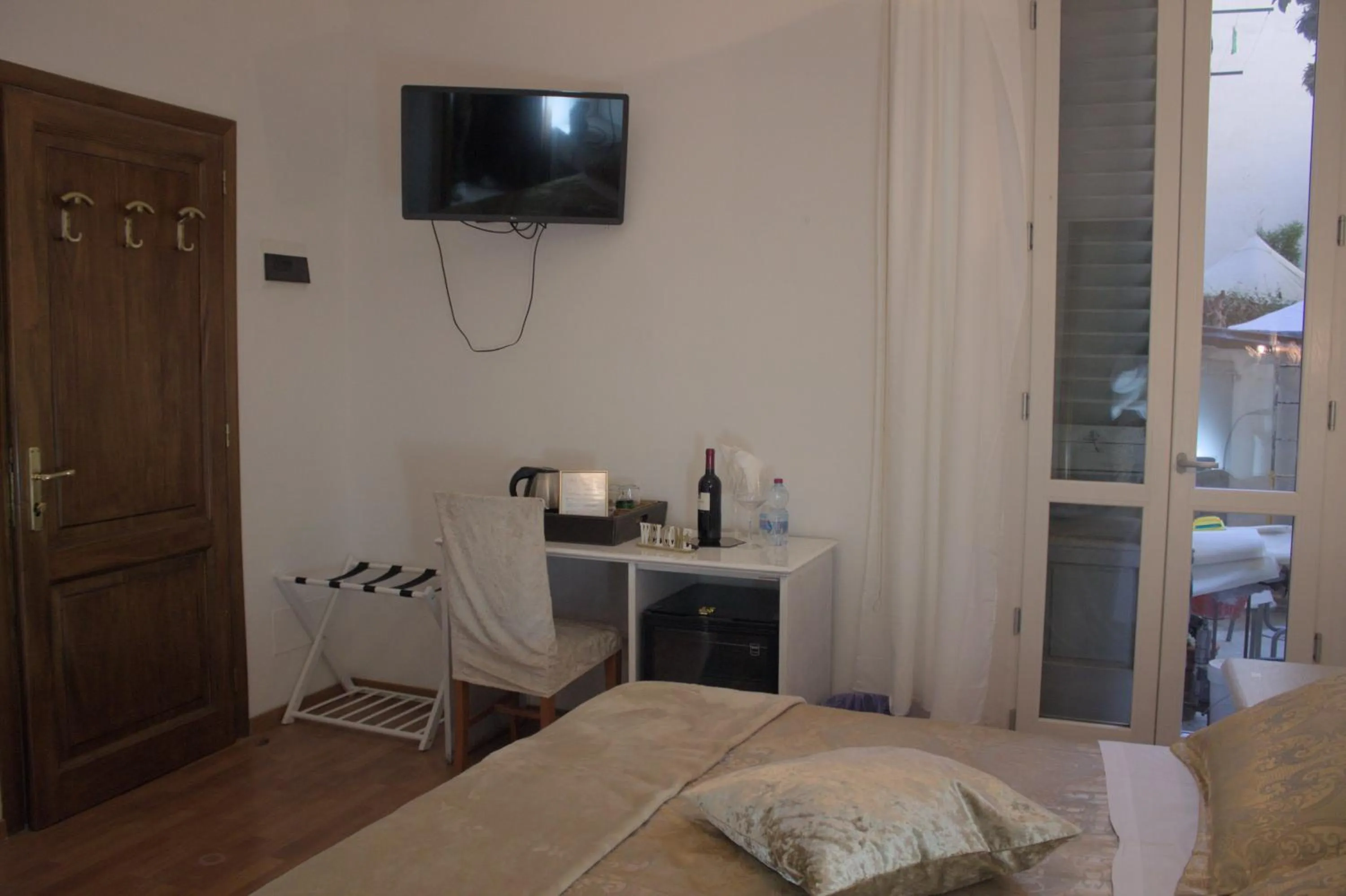 TV and multimedia, Bed in Soggiorno Madrid