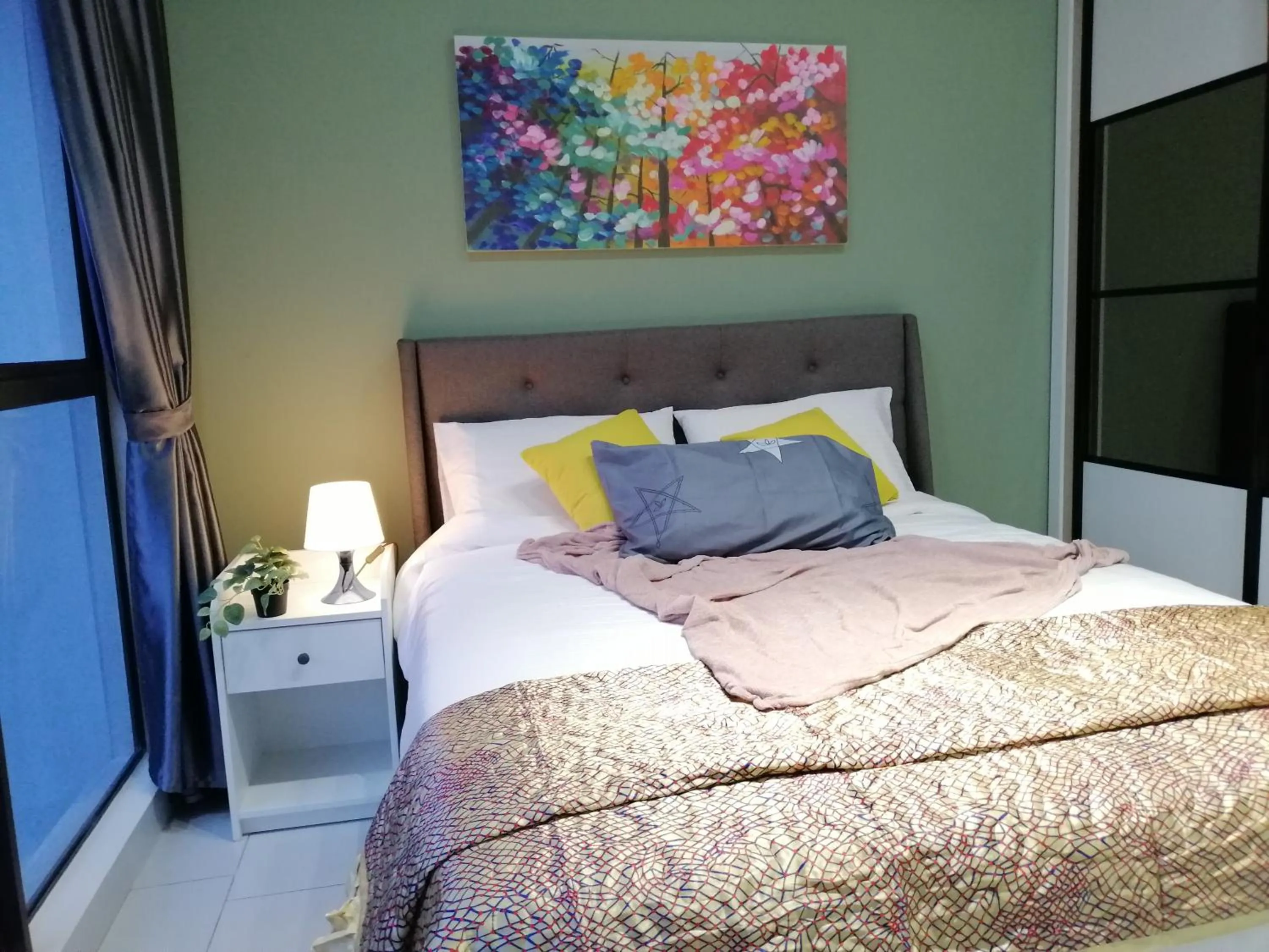 Bed in Astetica Residences @ Seri Kembangan