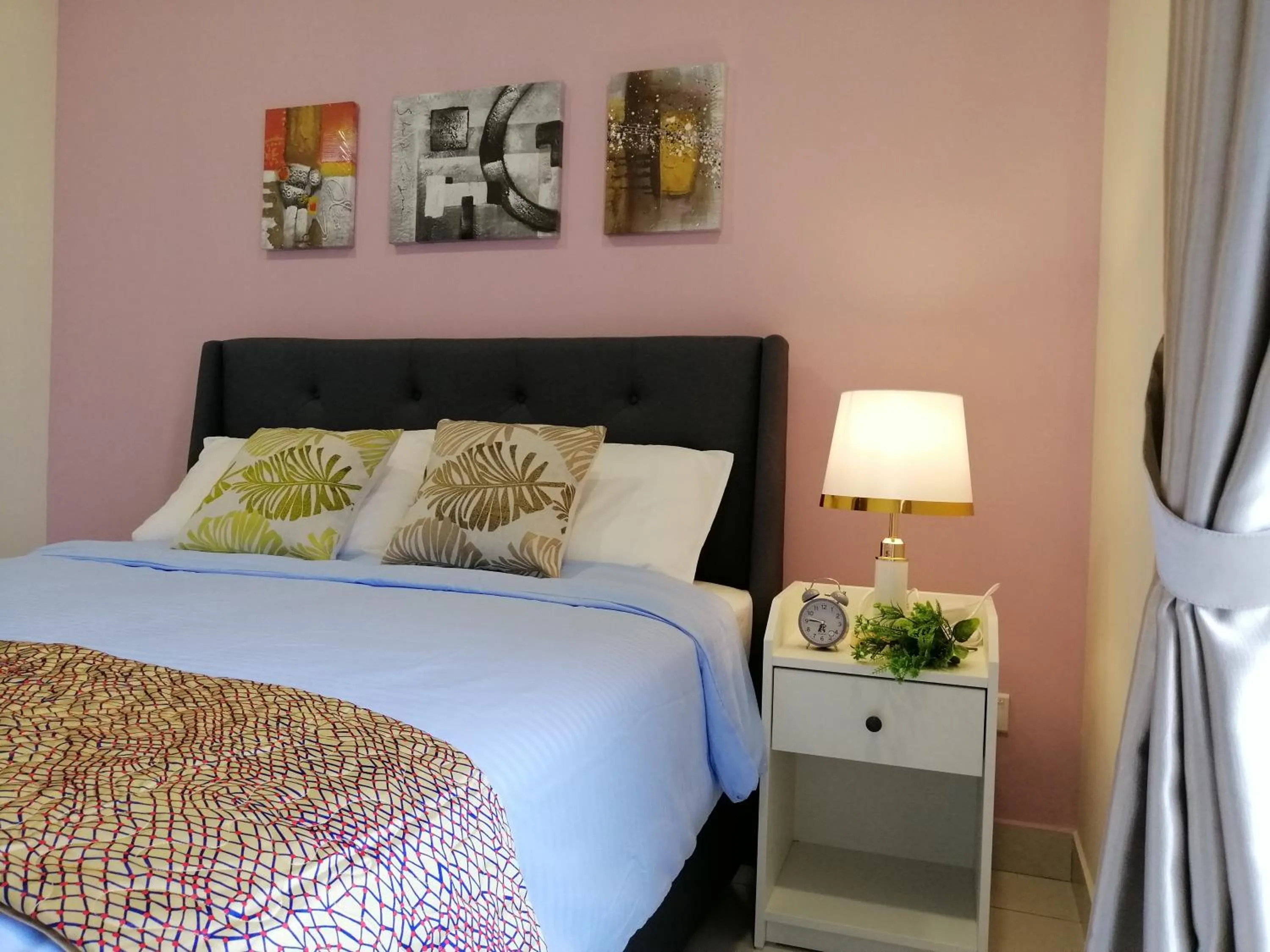 Bed in Astetica Residences @ Seri Kembangan