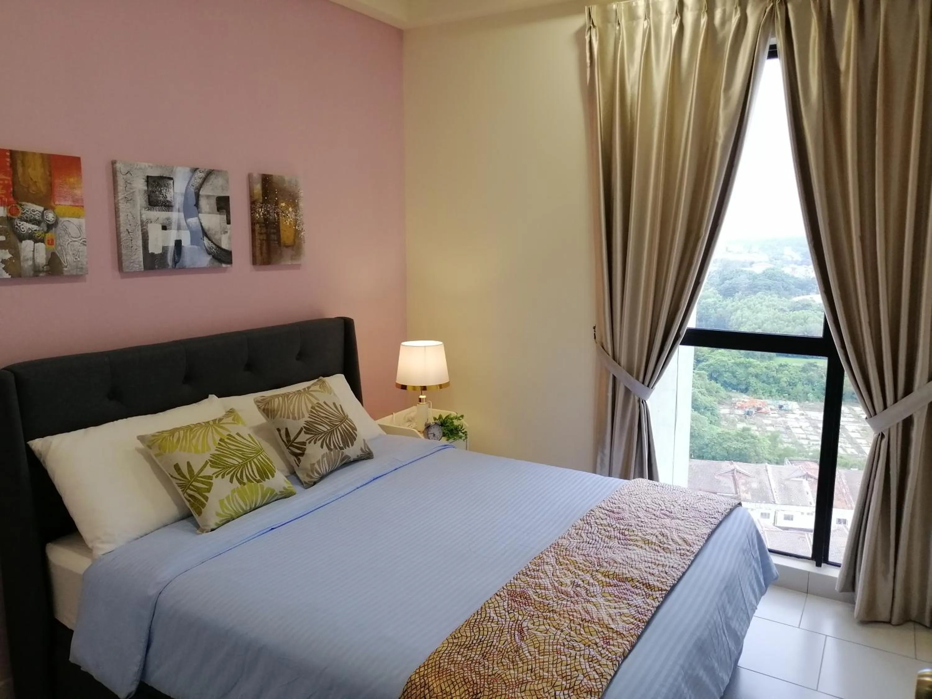 Bed in Astetica Residences @ Seri Kembangan