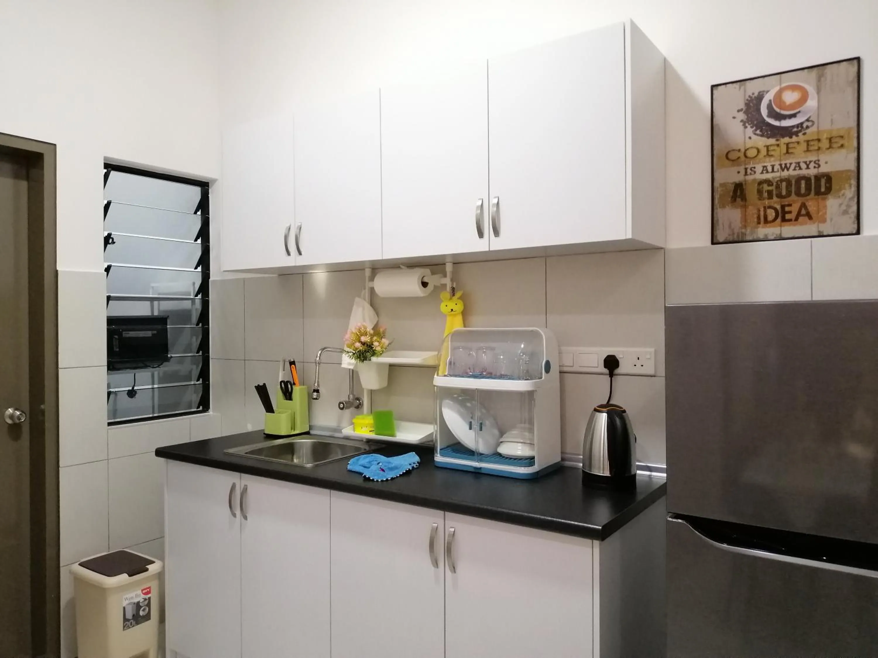 Kitchen or kitchenette in Astetica Residences @ Seri Kembangan