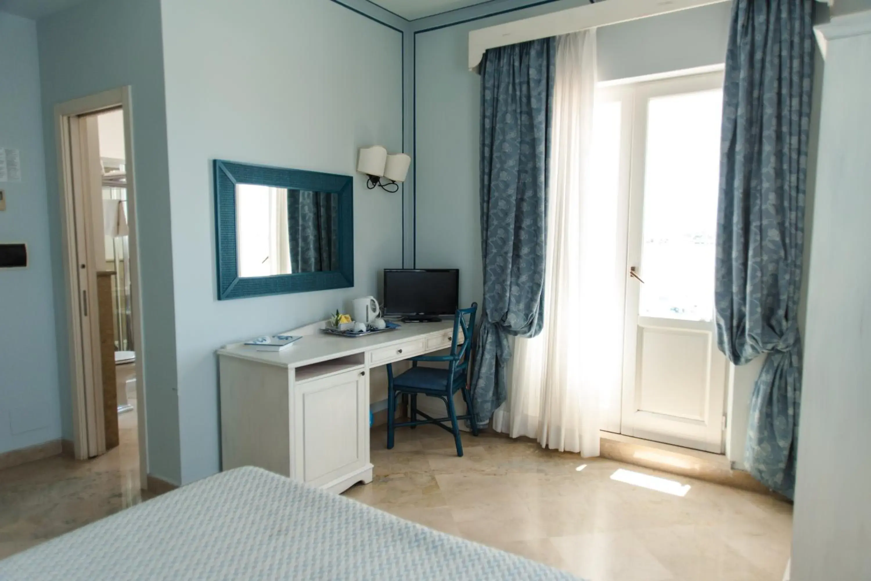 Photo of the whole room, Bed in Relais Antiche Saline Photo of the whole room, Bed in Relais Antiche Saline