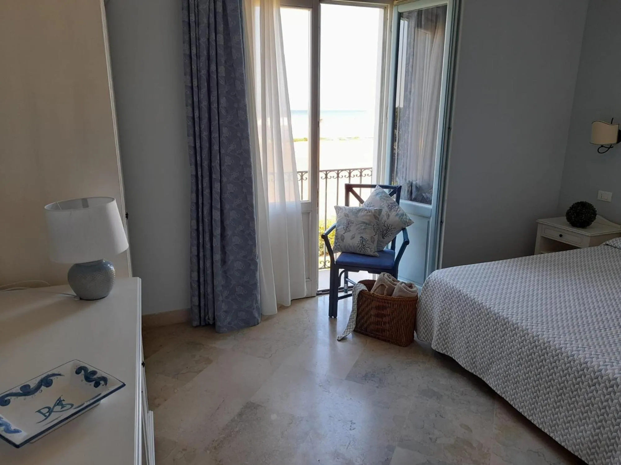 Bed in Relais Antiche Saline