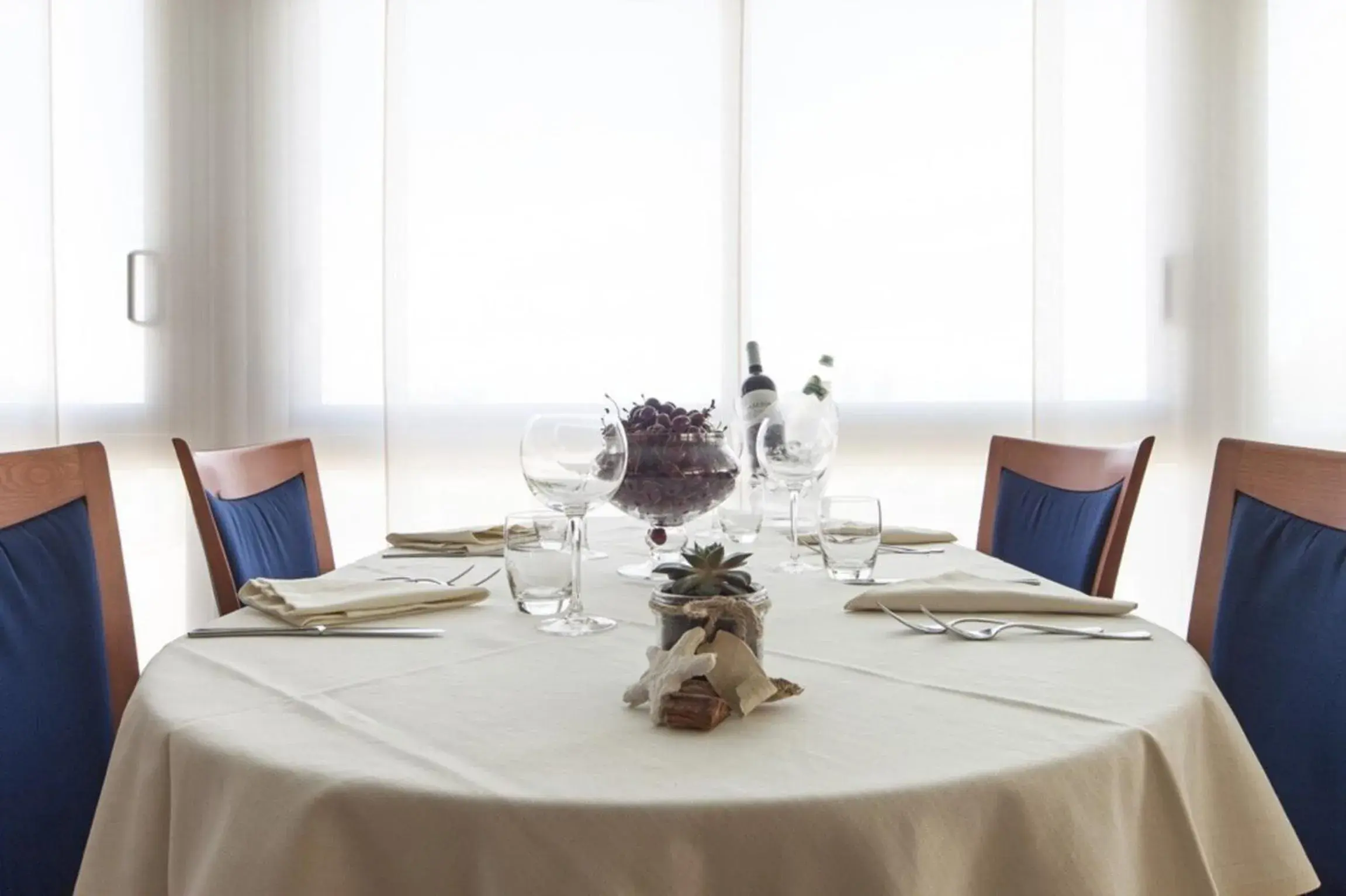 Restaurant/places to eat in Hotel Ambra Restaurant/places to eat in Hotel Ambra