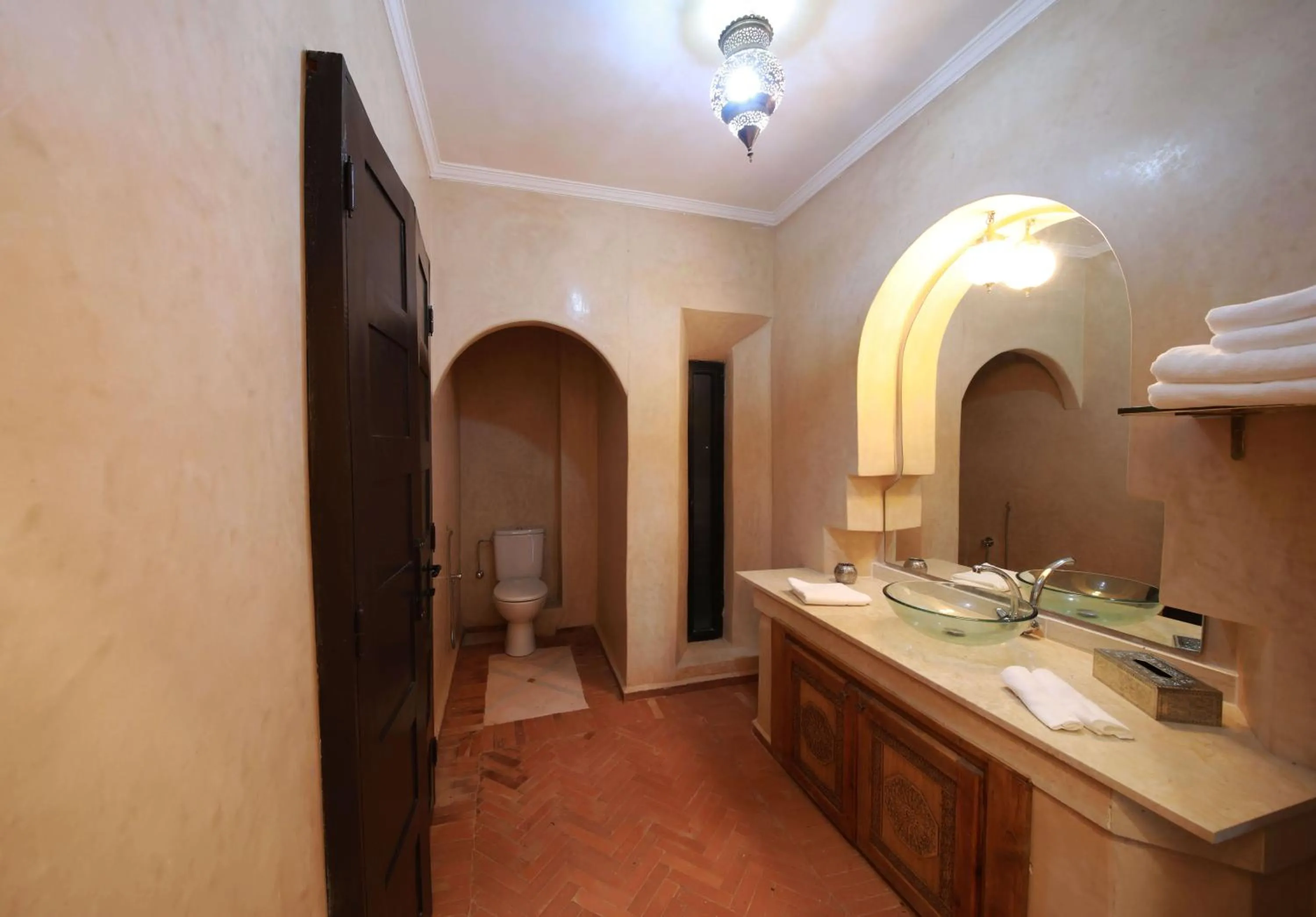 Bathroom in Le petit Château des Anges