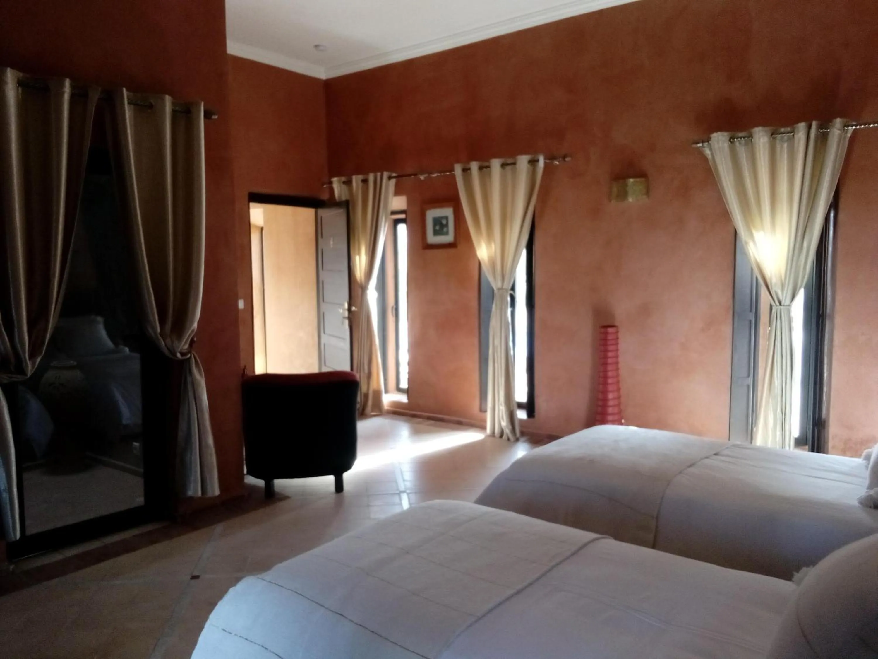 Bedroom, Bed in Le petit Château des Anges